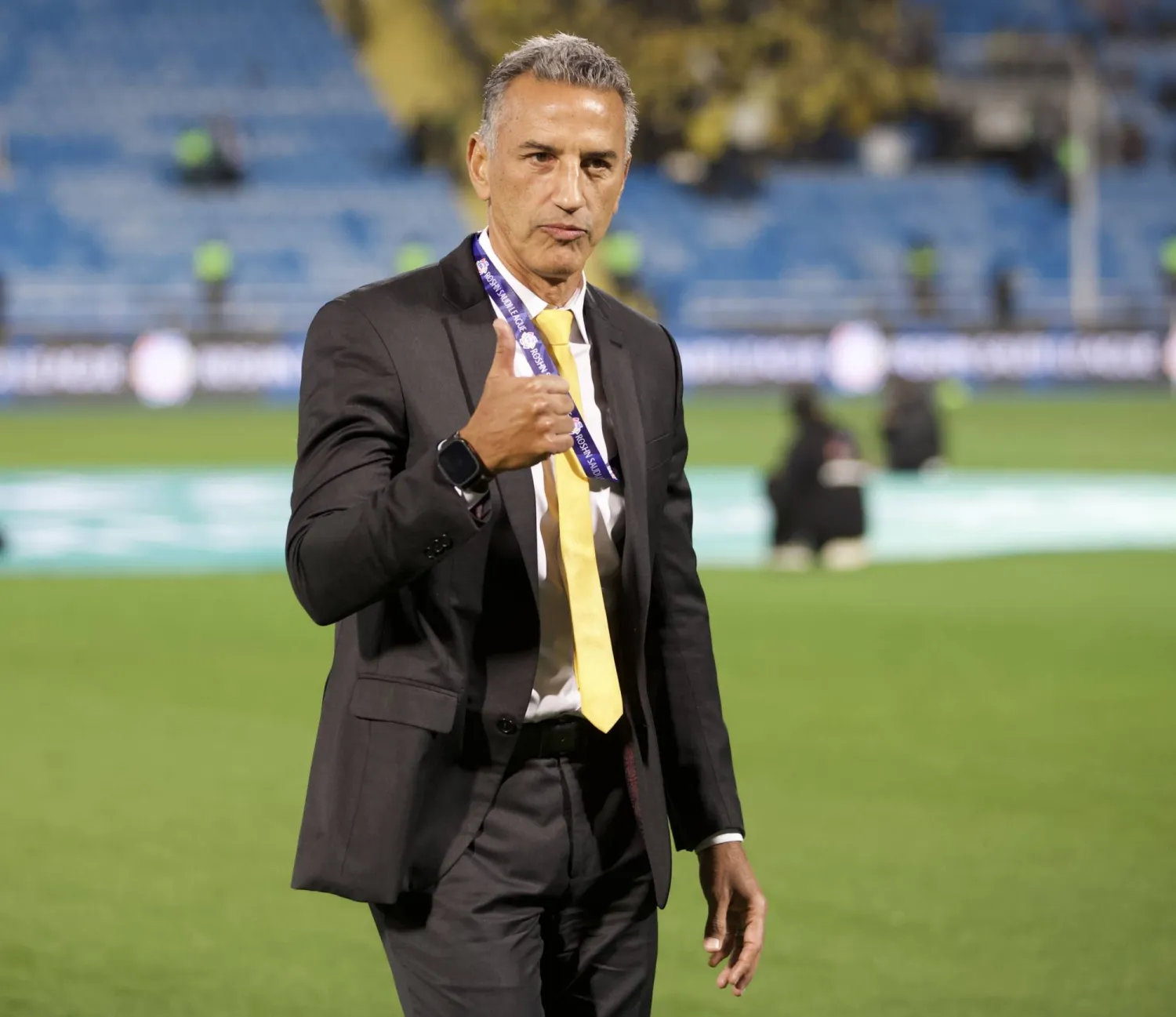 البرازيلي بريكليس شاموسكا المدير الفني لفريق التعاون (تصوير: نايف العتيبي) 