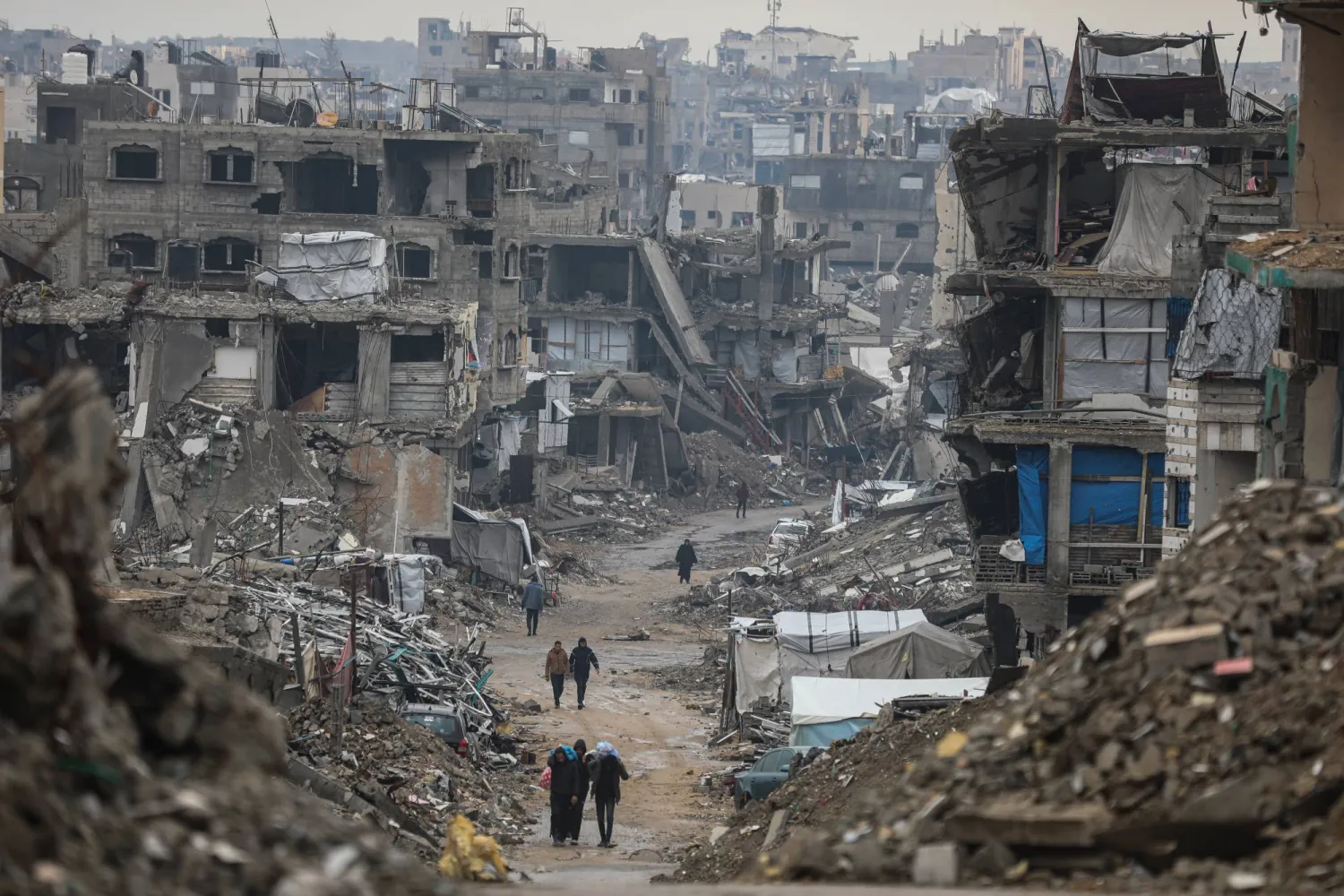 جانب من الدمار جراء الغارات الإسرائيلية على قطاع غزة (د.ب.أ)