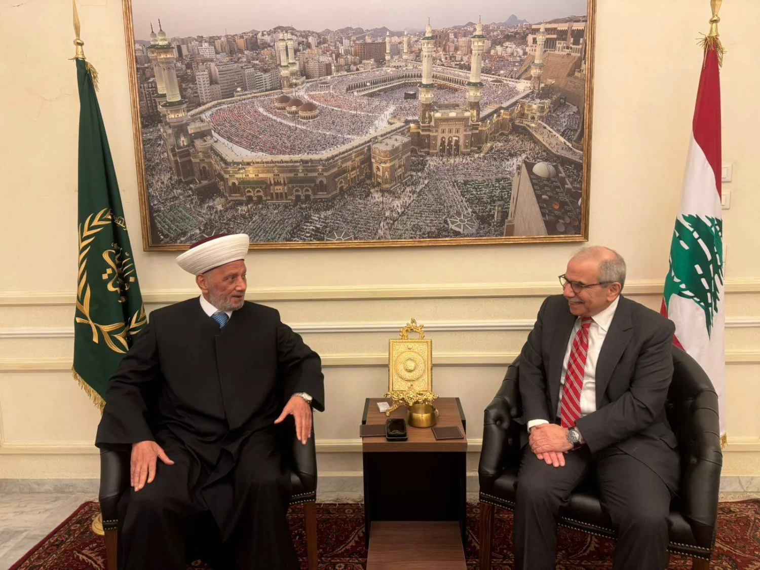 البخاري يؤكد حرص السعودية على استقرار لبنان والوقوف إلى جانب الدولة