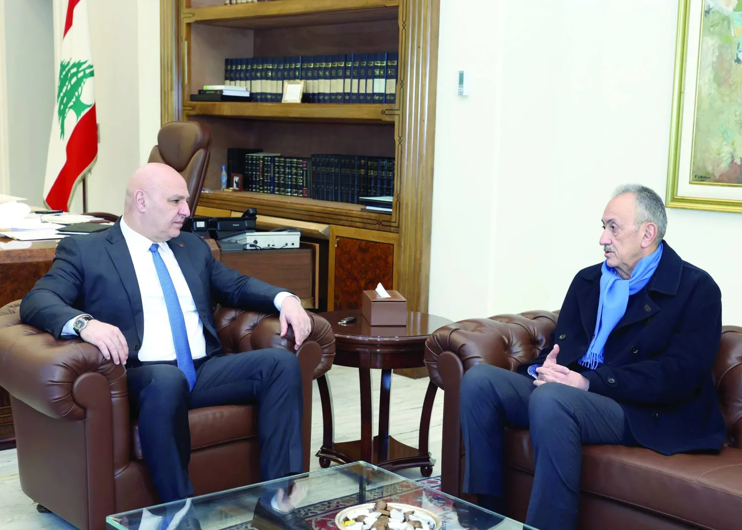 الرئيس جوزيف عون ملتقياً السفير سيمون كرم بعد مشاركته في اجتماع «الميكانيزم» (أرشيفية - الرئاسة اللبنانية)