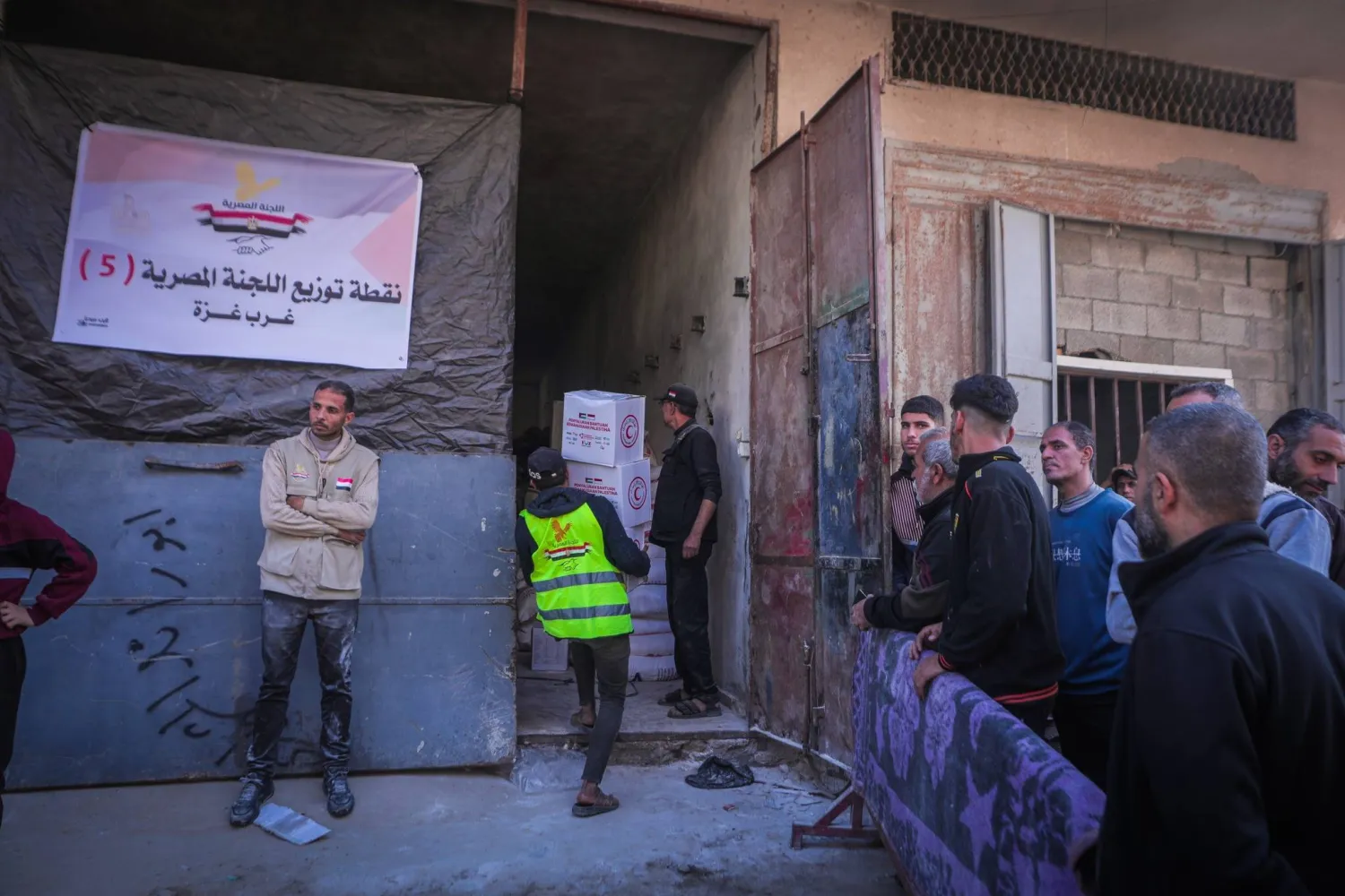 جانب من أنشطة اللجنة المصرية لإغاثة غزة (الصفحة الرسمية للجنة)