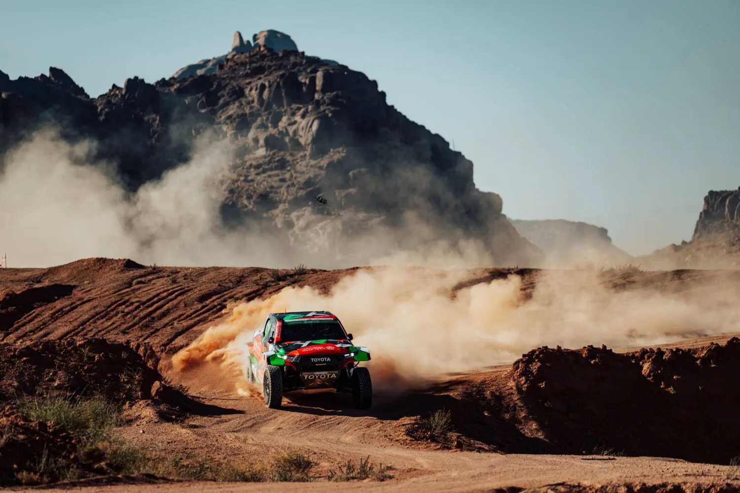 تضاريس متنوعة في نسخة رالي حائل 2026 (الشرق الأوسط)