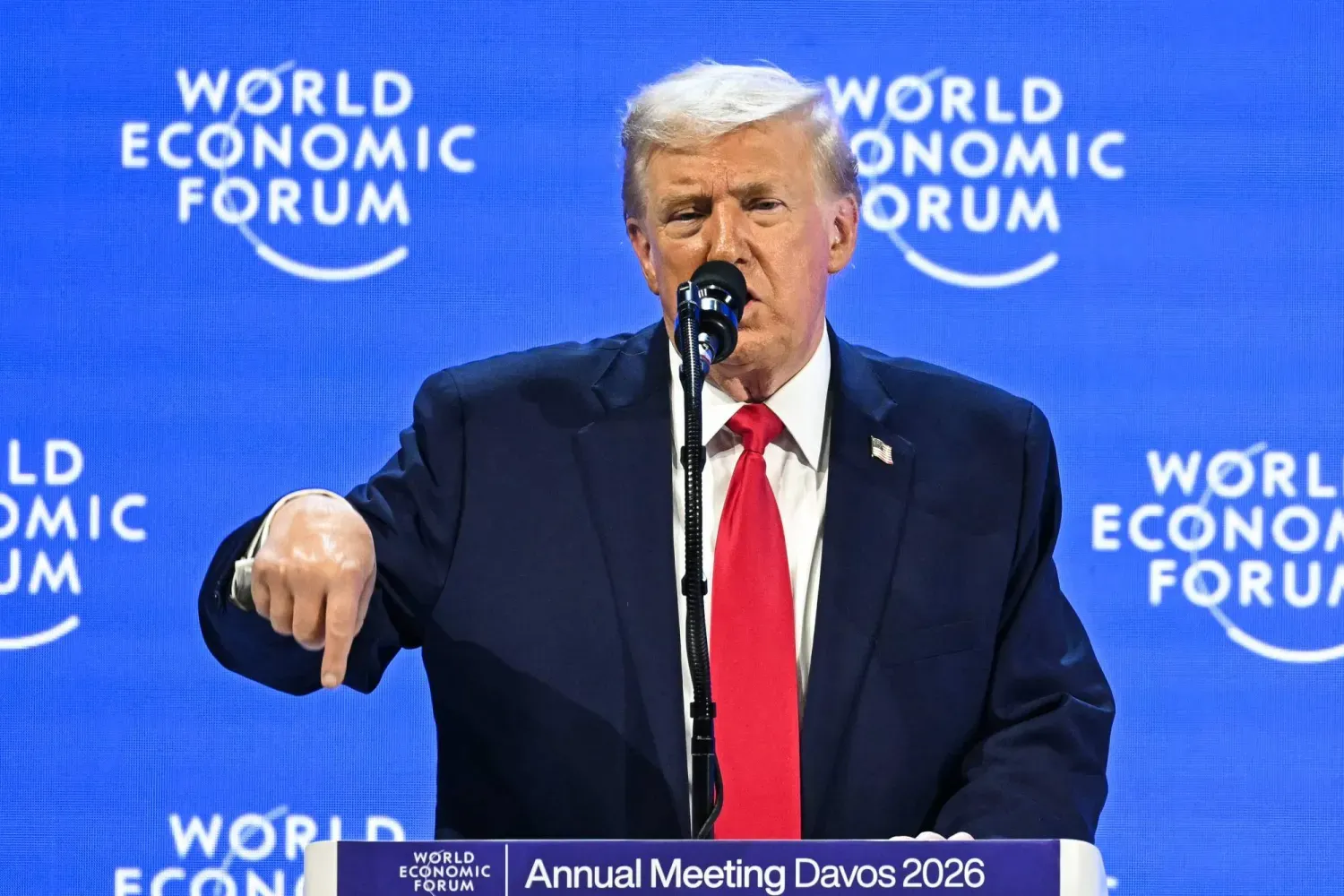 ABD Başkanı Donald Trump dün Davos Forumu'nda yaptığı konuşmadan (AFP)