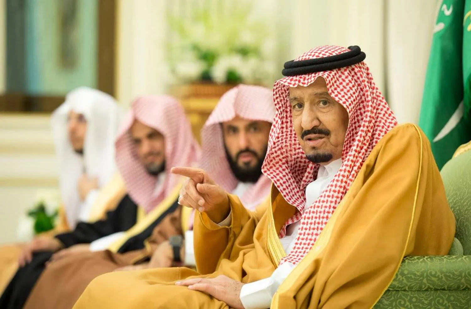 الملك سلمان مستقبلاً أعضاء المجلس الأعلى للقضاء والمحكمة العليا 28 نوفمبر 2018 في الرياض (واس)