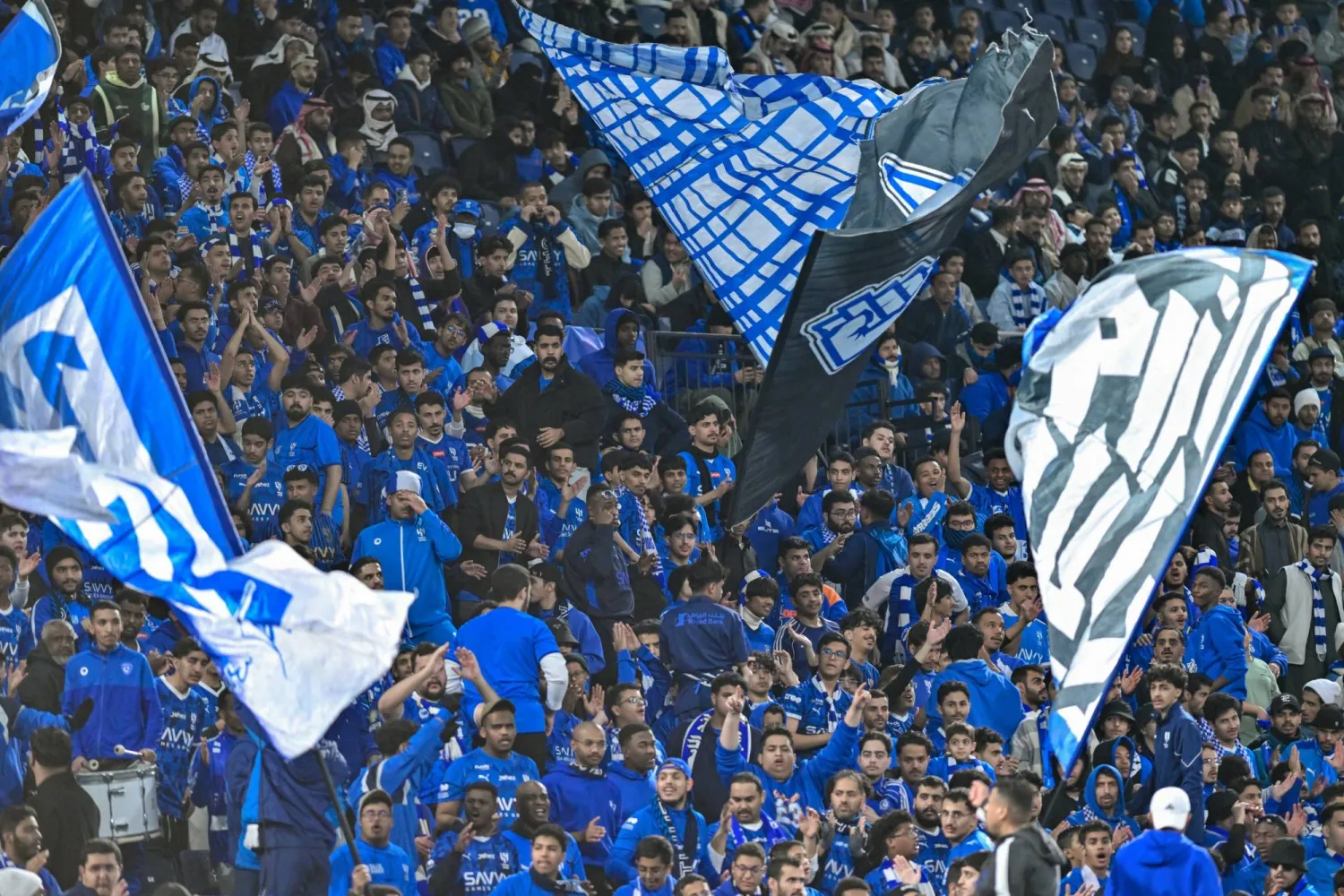 جماهير هلالية تساند فريقها أمام الفيحاء (دوري روشن)