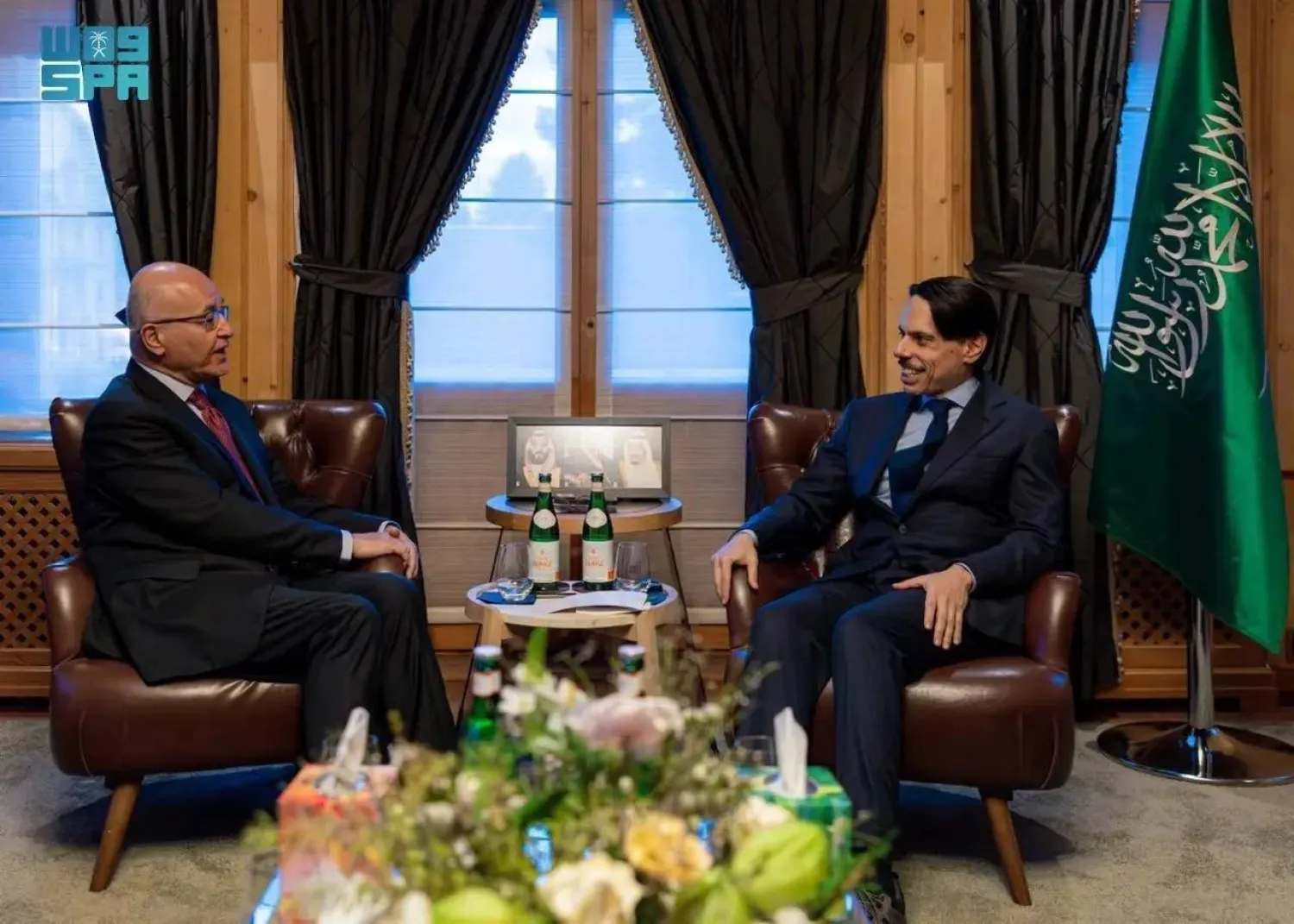 Saudi Minister of Foreign Affairs Prince Faisal bin Farhan bin Abdullah and Barham Salih, the United Nations High Commissioner for Refugees. (SPA)