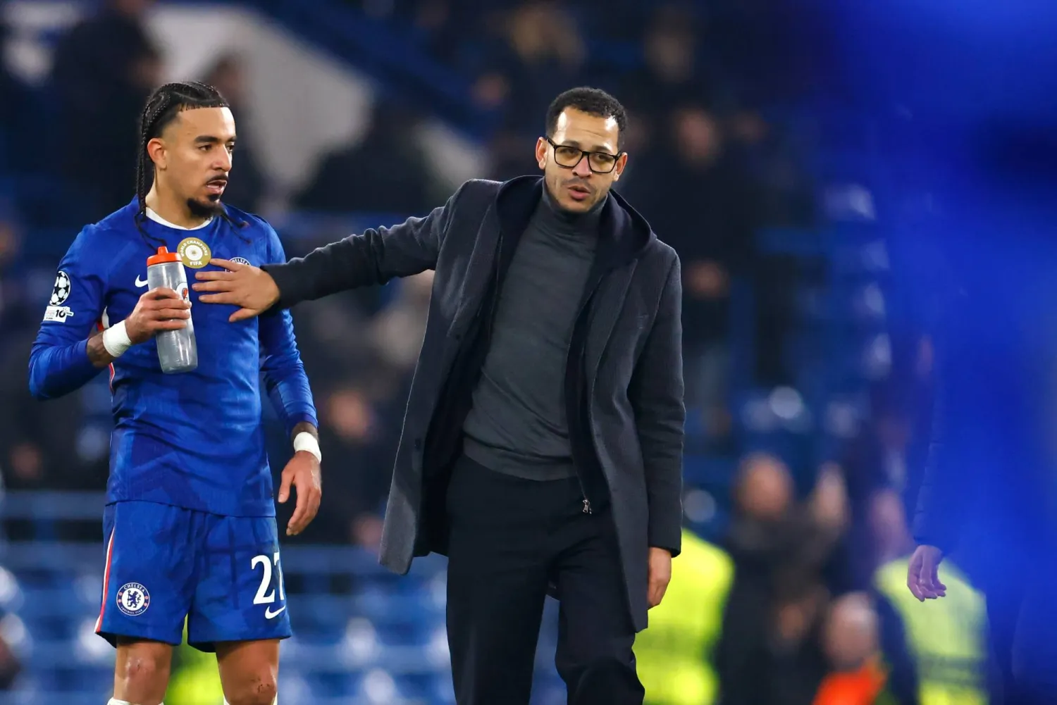 ليام روزنير مدرب تشيلسي (إ.ب.أ)