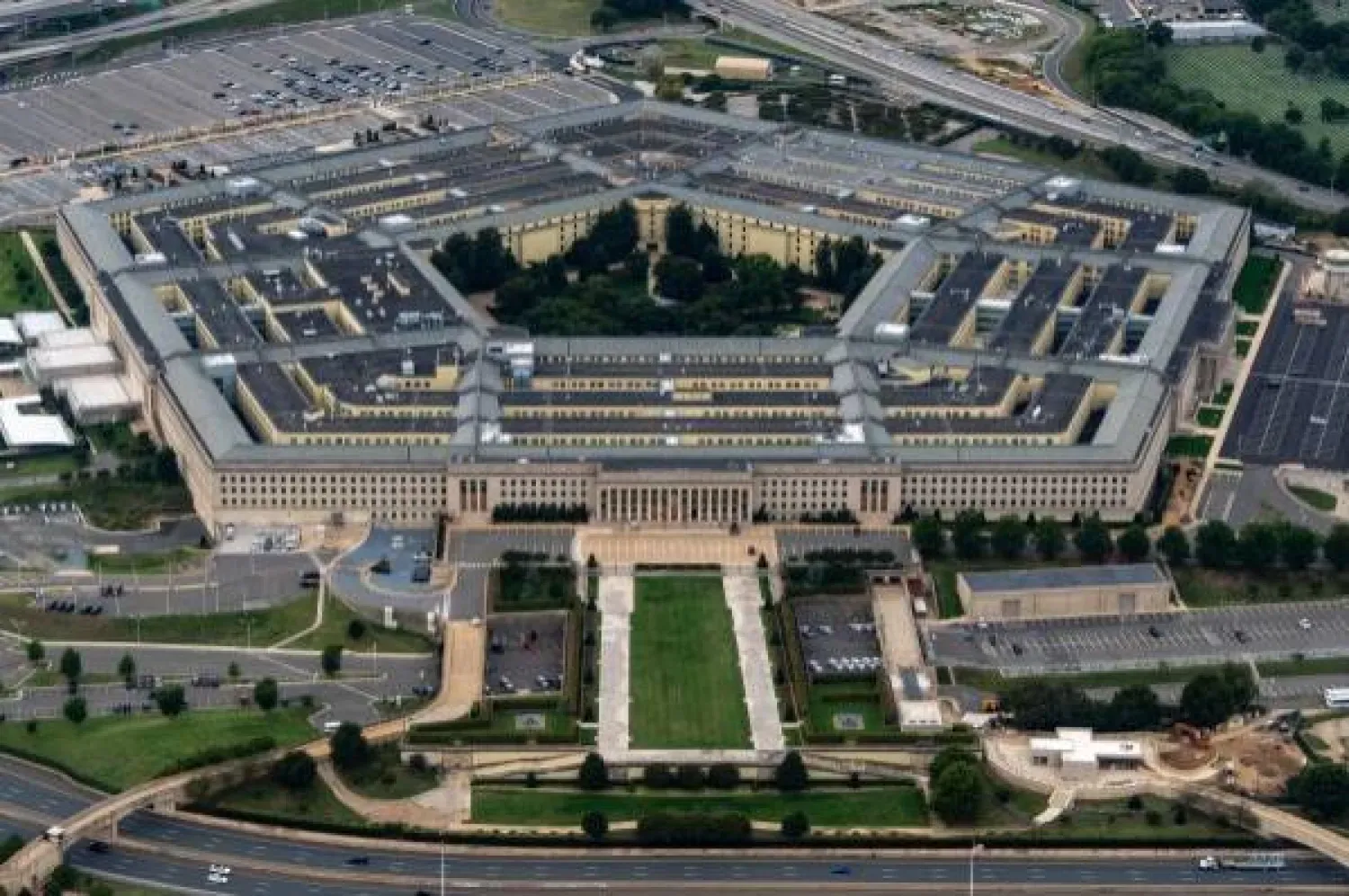 Pentagon binası (AP)