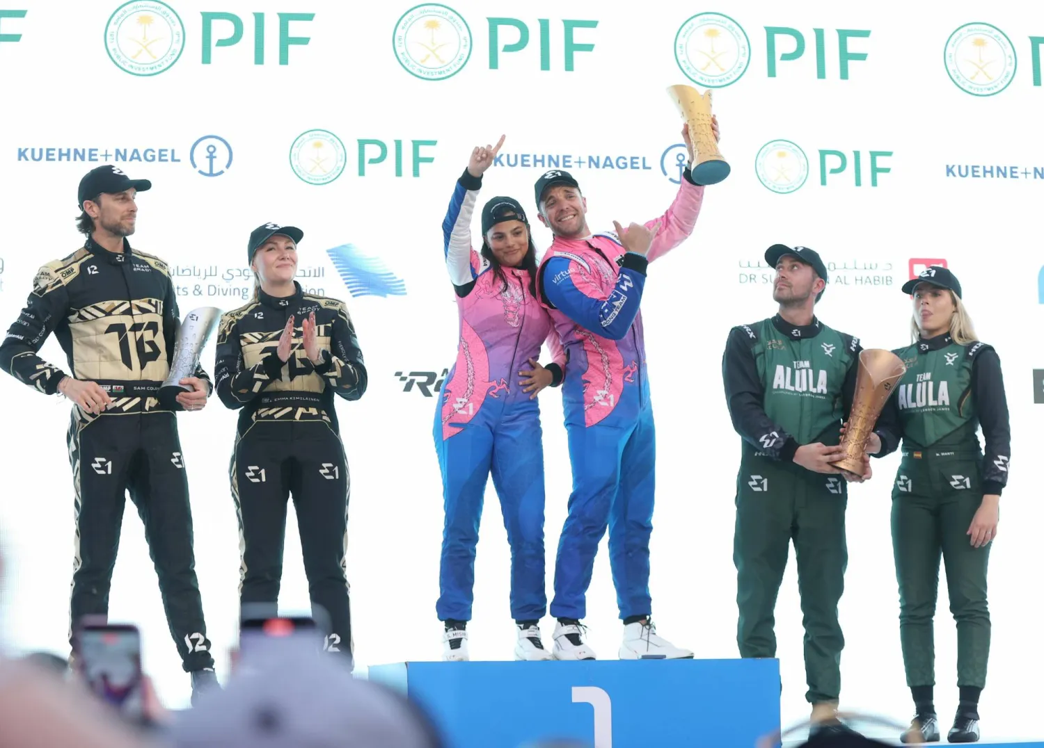 أبطال المراكز الثلاث الأولى على منصة التتويج (تصوير: عدنان مهدلي)