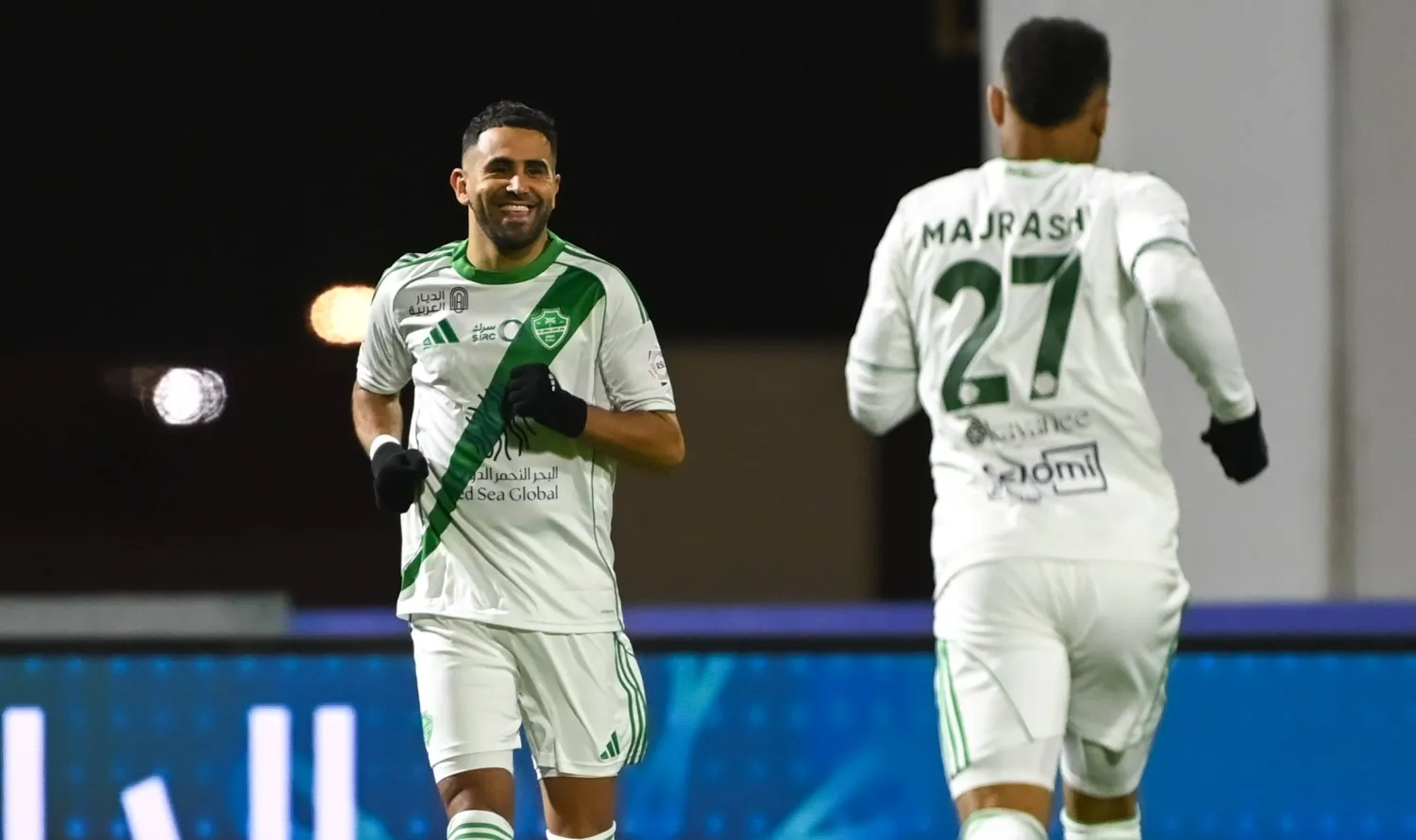 رياض محرز محتفلا بالهدف (تصوير: علي خمج)