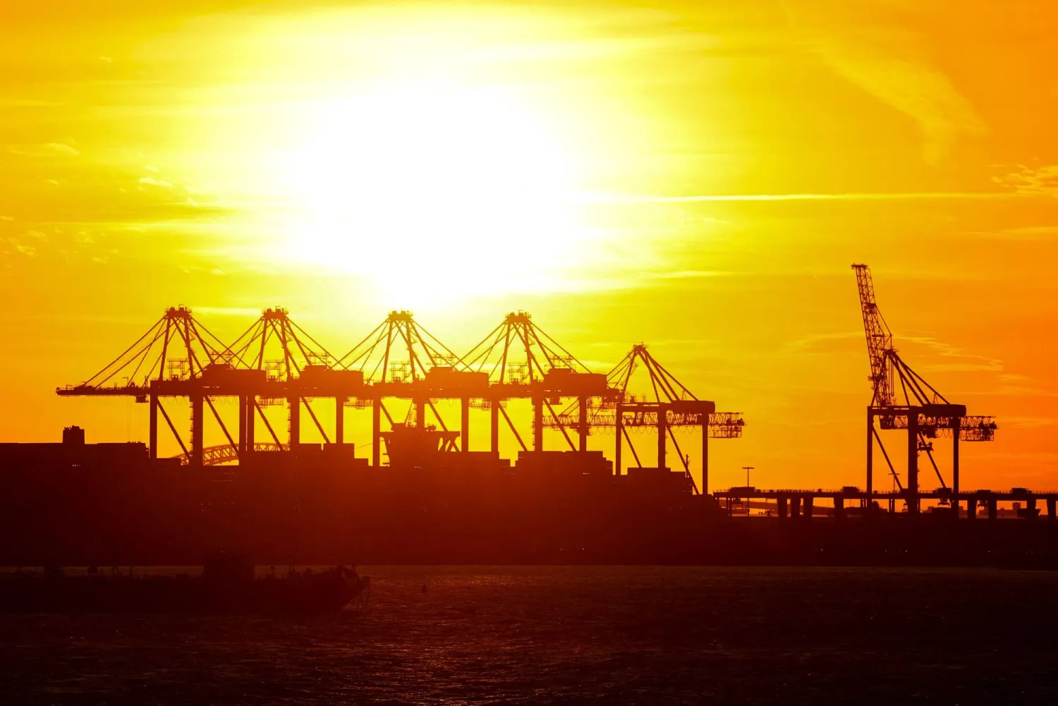 Container loading cranes are seen at the Port Jersey Container Terminal in Jersey City, New Jersey on January 23, 2026. (AFP) 