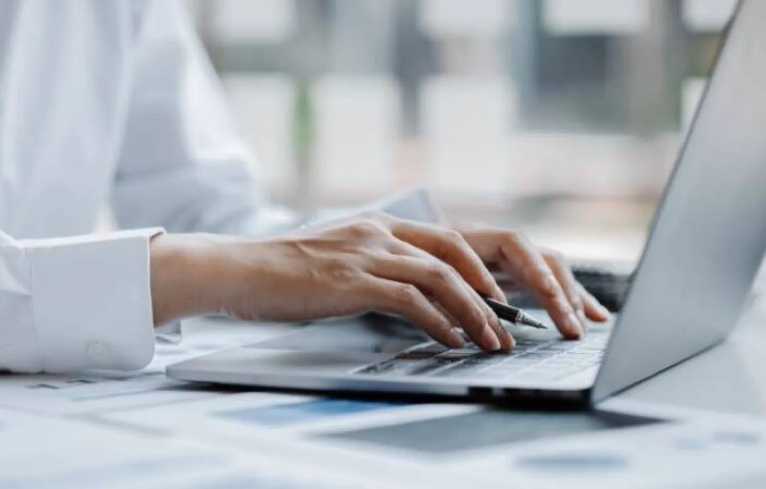 غوانغوي قام بتسجيل الدخول إلى نظام الشركة 5 مرات في يوم وفاته (رويترز)