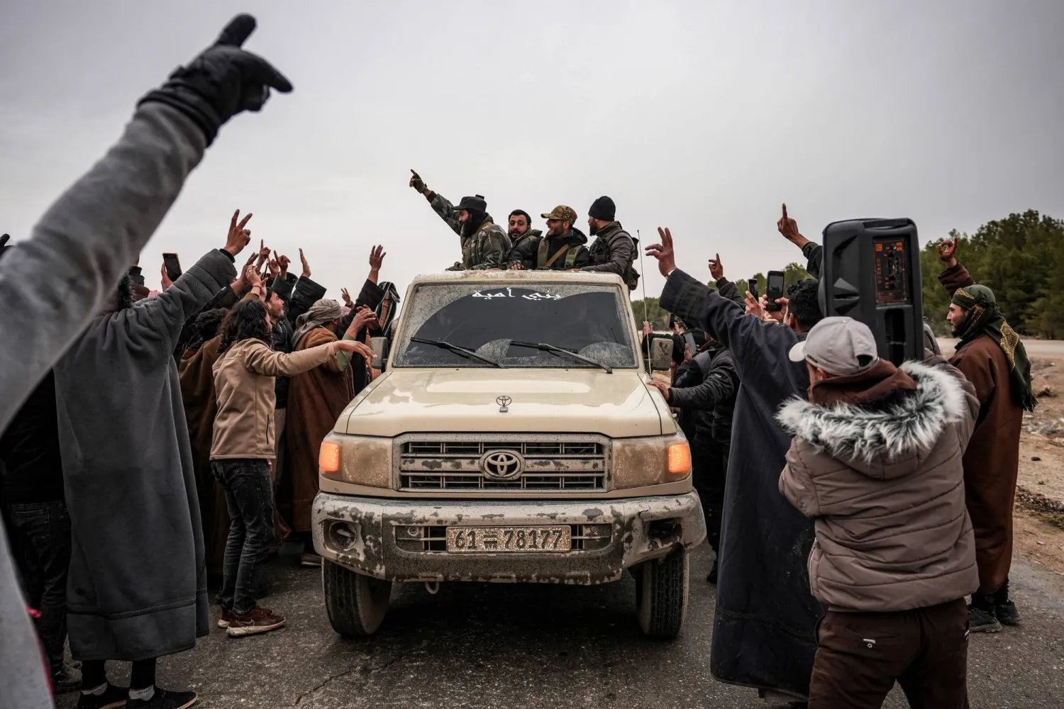 قوات سورية في مسكنة بريف حلب الشرقي بعد انحساب «قسد» يوم 17 يناير 2026 (د.ب.أ)