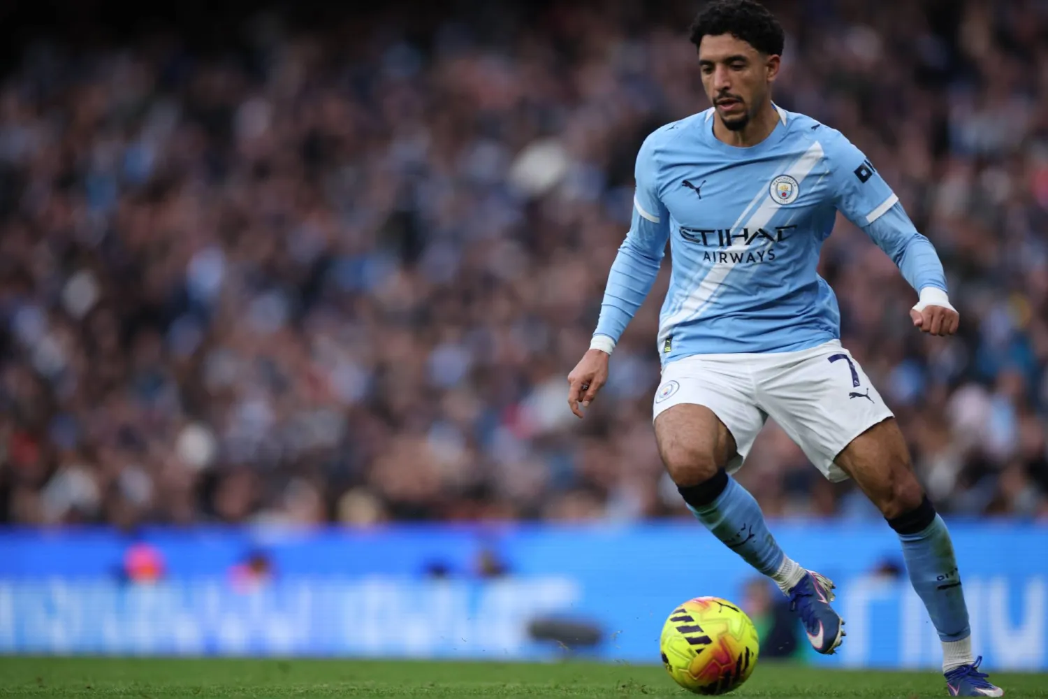 عمر مرموش تألق مع مان سيتي ضد الوولفز (إ.ب.أ)