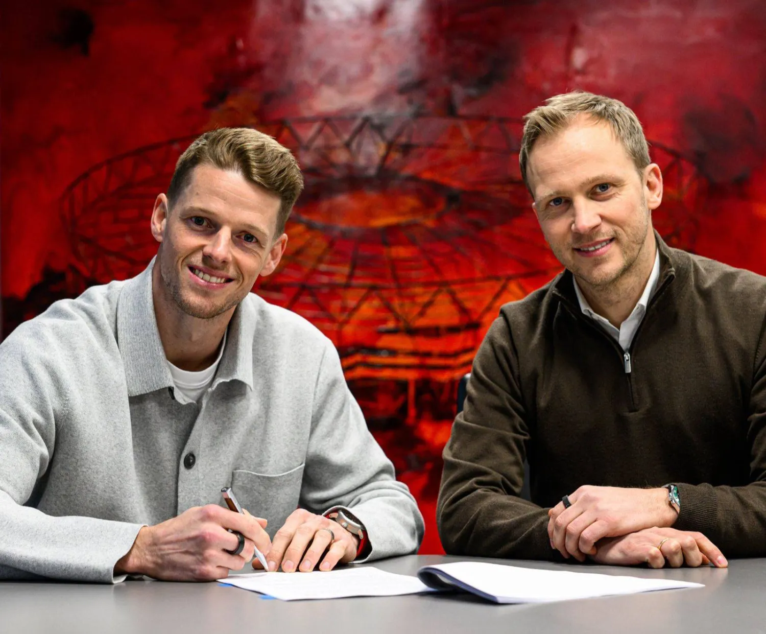 ليفركوزن يستعير جوناس أوملين لنهاية الموسم (باير ليفركوزن)