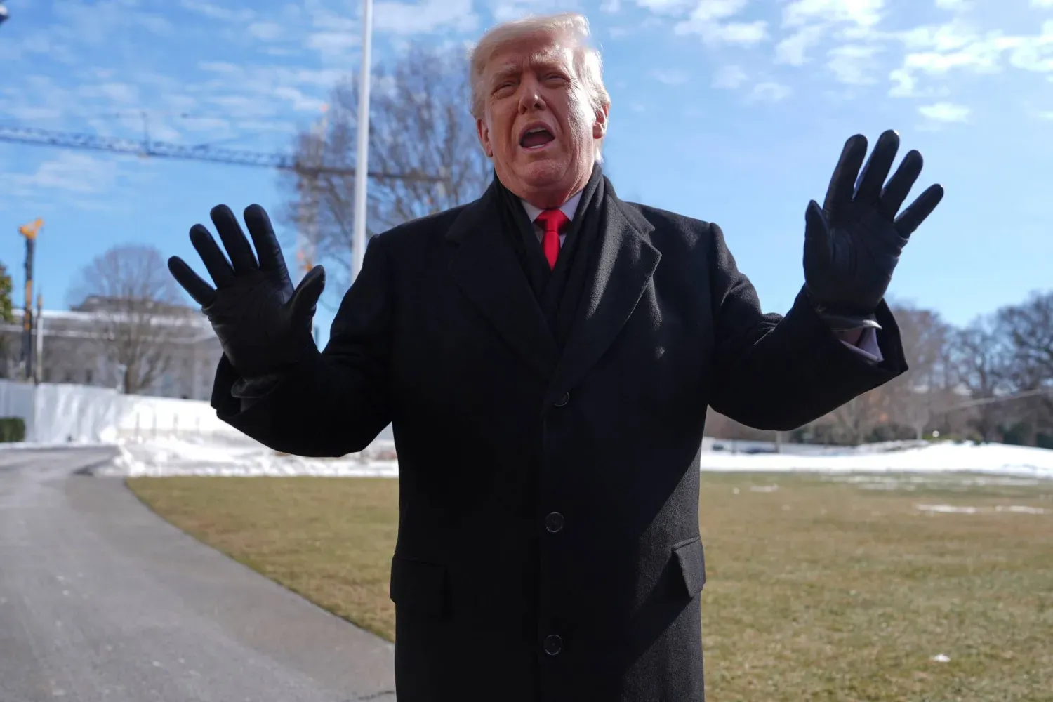 Trump, Şam'ın SDG’ye yönelik operasyonunun ardından Şara’yı övdü