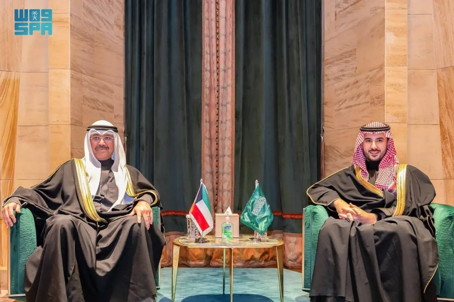 Saudi Minister of Defense Prince Khalid bin Salman bin Abdulaziz meets with his Kuwaiti counterpart Minister of Defense Sheikh Abdullah Ali Abdullah Al-Salem Al-Sabah in Riyadh on Tuesday. (SPA)