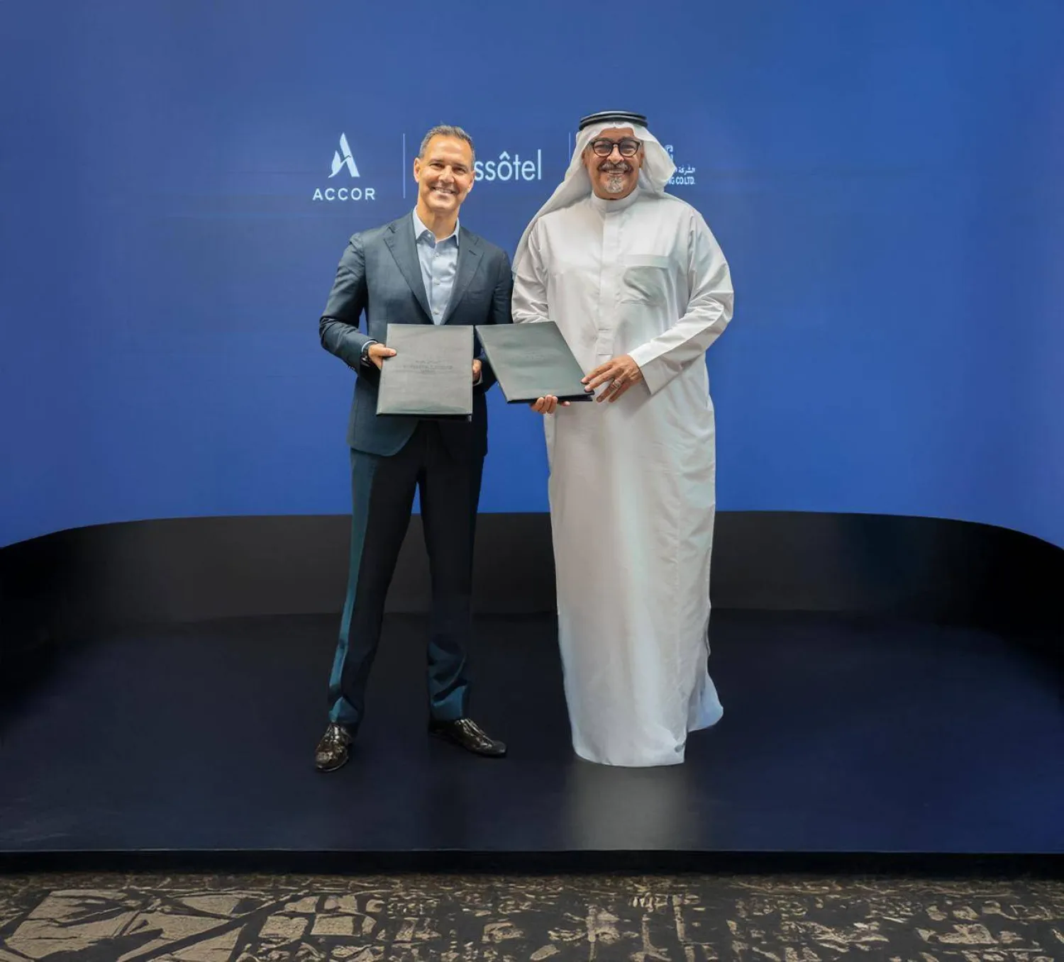 «أكور» و«العربية للفنادق والتعهدات» توقعان شراكة استراتيجية لإطلاق «سويس أوتيل جدة الحمراء»