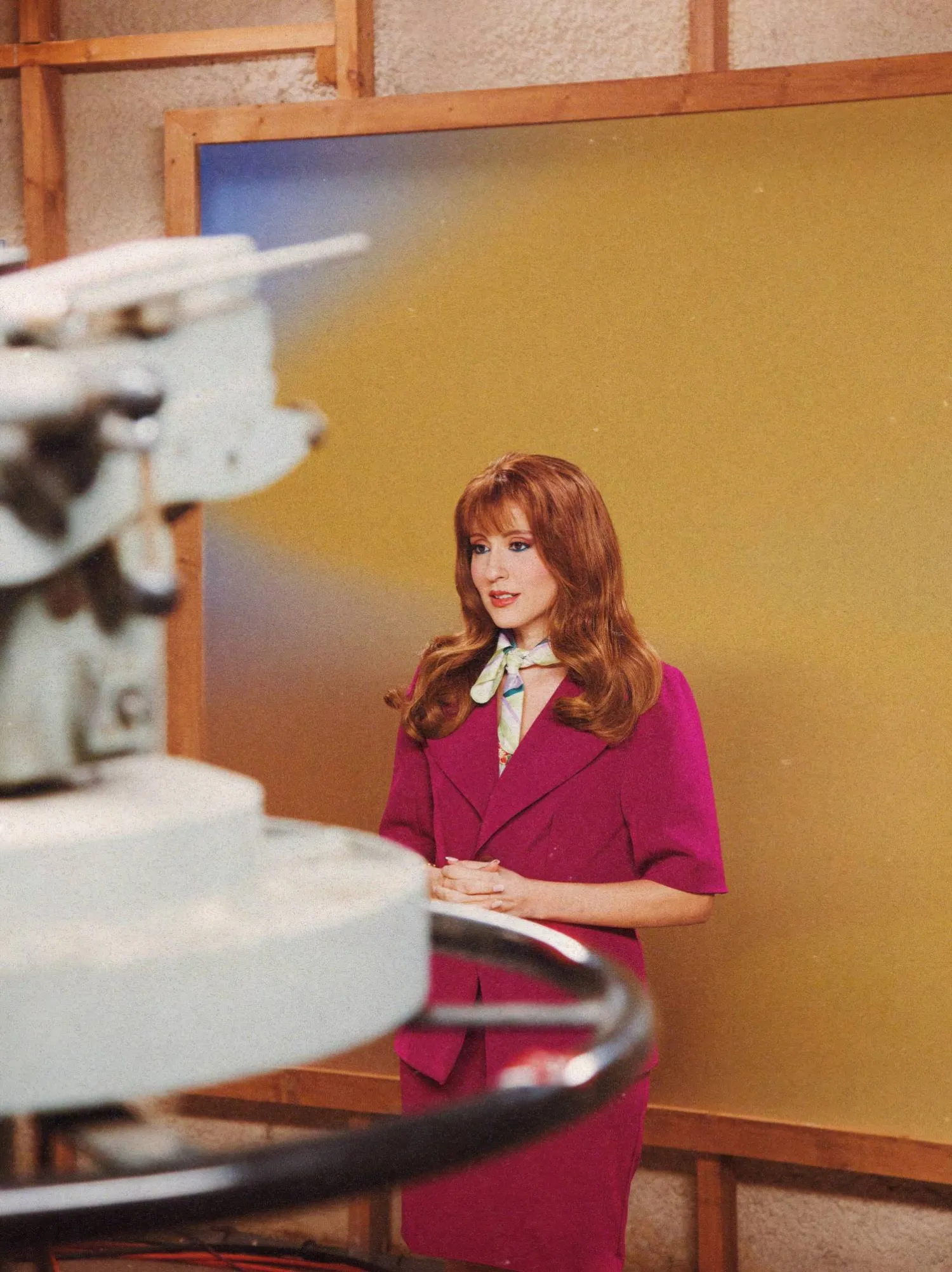 تقف ماريلين نعمان كما لو أنّ الزمن توقّف عند إيقاع آخر (صور الفنانة)