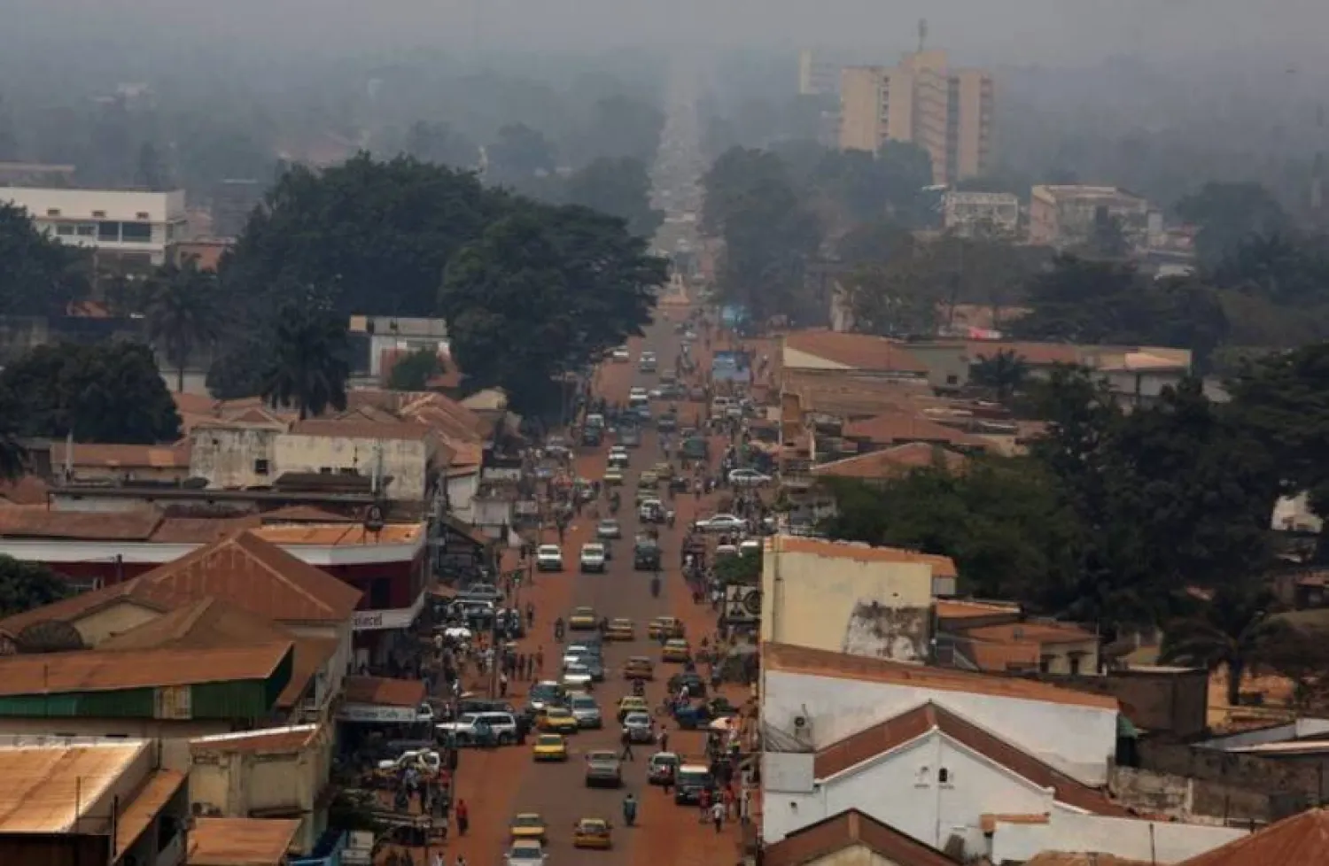 مشهد عام يظهر جزءاً من العاصمة بانغي في جمهورية أفريقيا الوسطى (أرشيفية - رويترز)