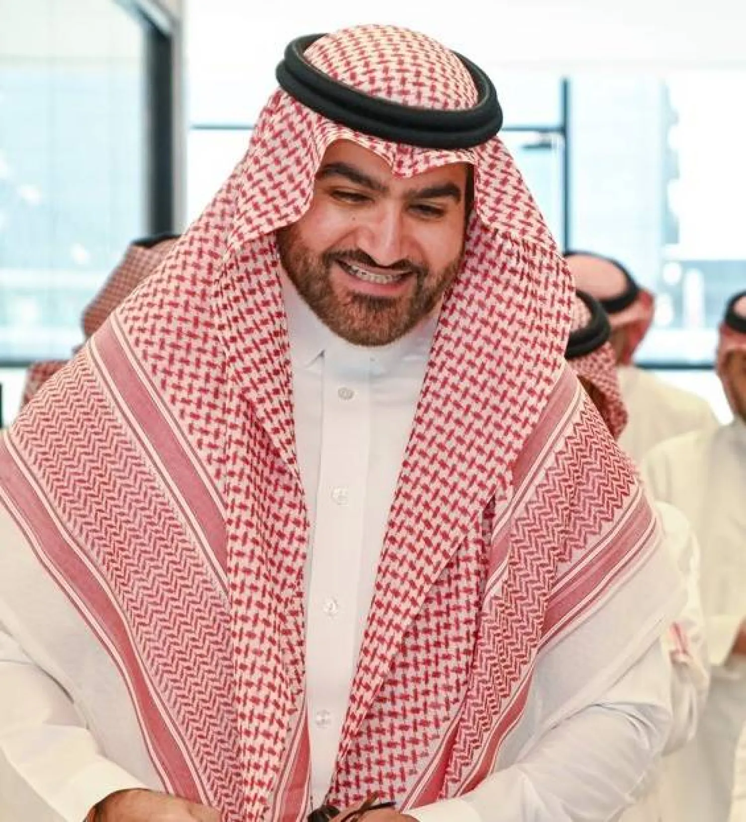 بدر القاضي نائب وزير الرياضة ضمن المشاركين في الجلسات الحوارية (الشرق الأوسط)