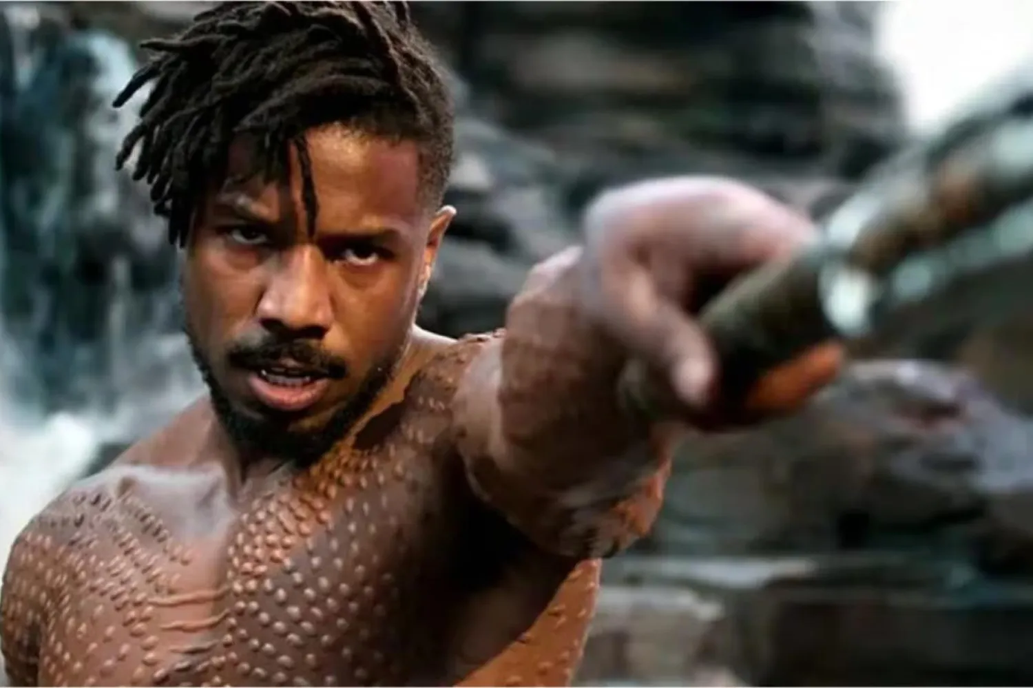 Michael B. Jordan, Creed serisi ve Günahkarlar'daki (Sinners) çifte rolüyle de tanınıyor (Walt Disney Studios Motion Pictures)