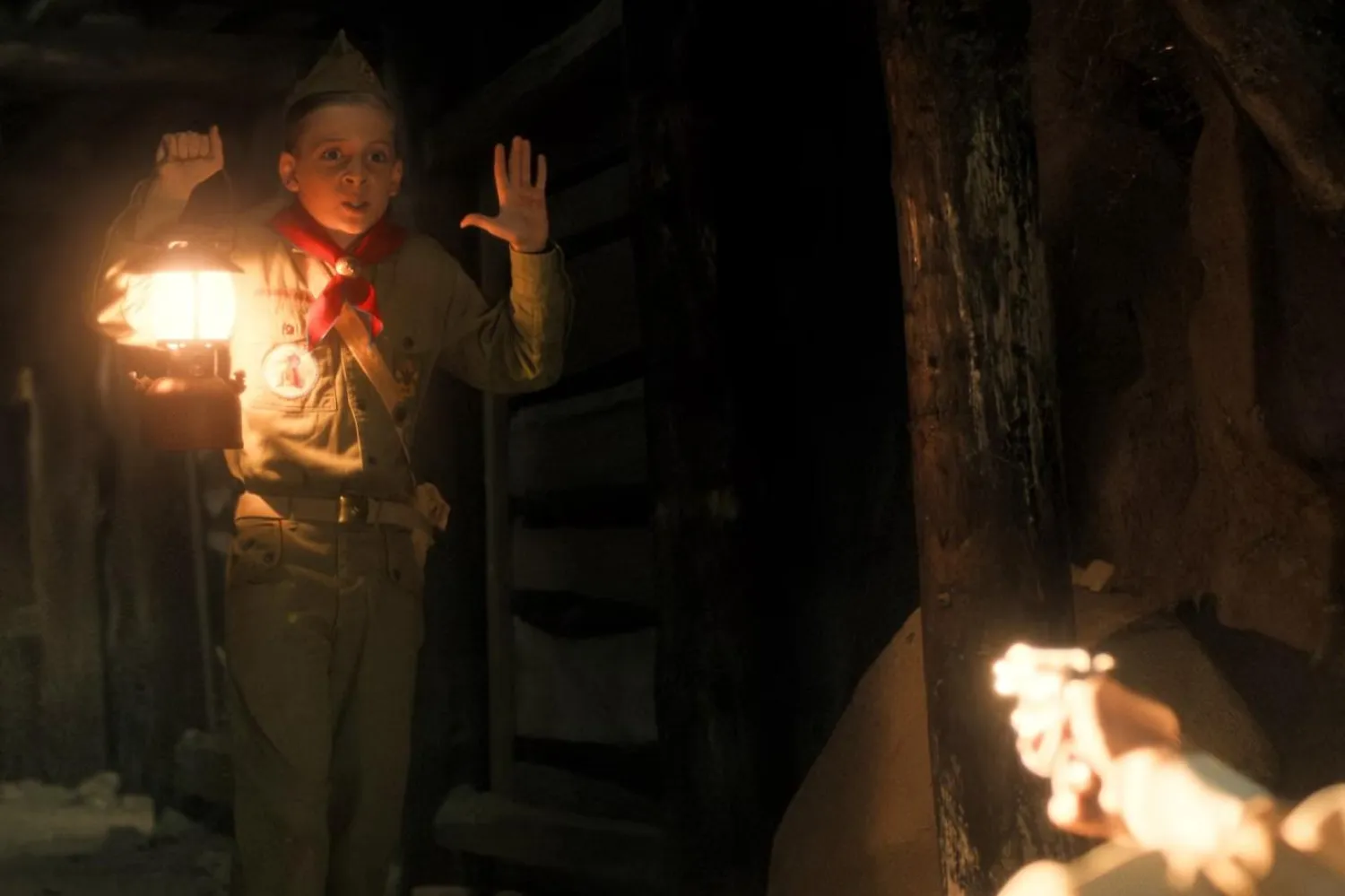 Stranger Things'de Henry Creel'i oynayan 19 yaşındaki Raphael Luce, Luc Besson imzalı Drakula: Bir Aşk Hikayesi'nde de (Dracula: A Love Tale) rol alıyor (Netflix)