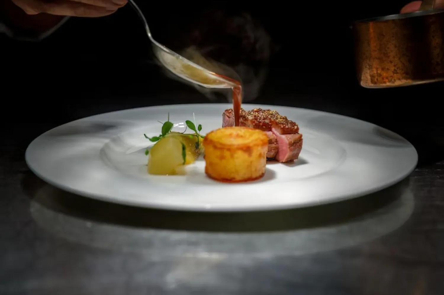 Ynyshir, Galler'de iki Michelin yıldızına sahip tek restoran (Unsplash)