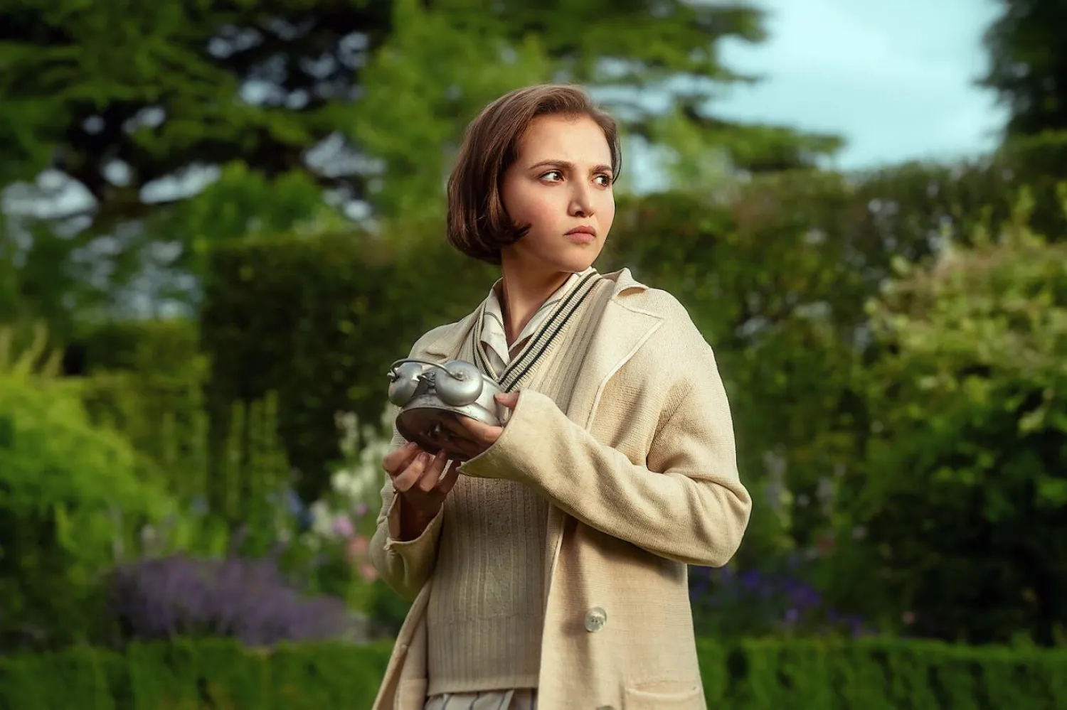 28 yaşındaki Mia McKenna-Bruce, Cannes'dan ödülle dönen 2023 yapımı drama Nasıl Seks Yapacağız?'daki (How to Have Sex) rolüyle de tanınıyor (Netflix)