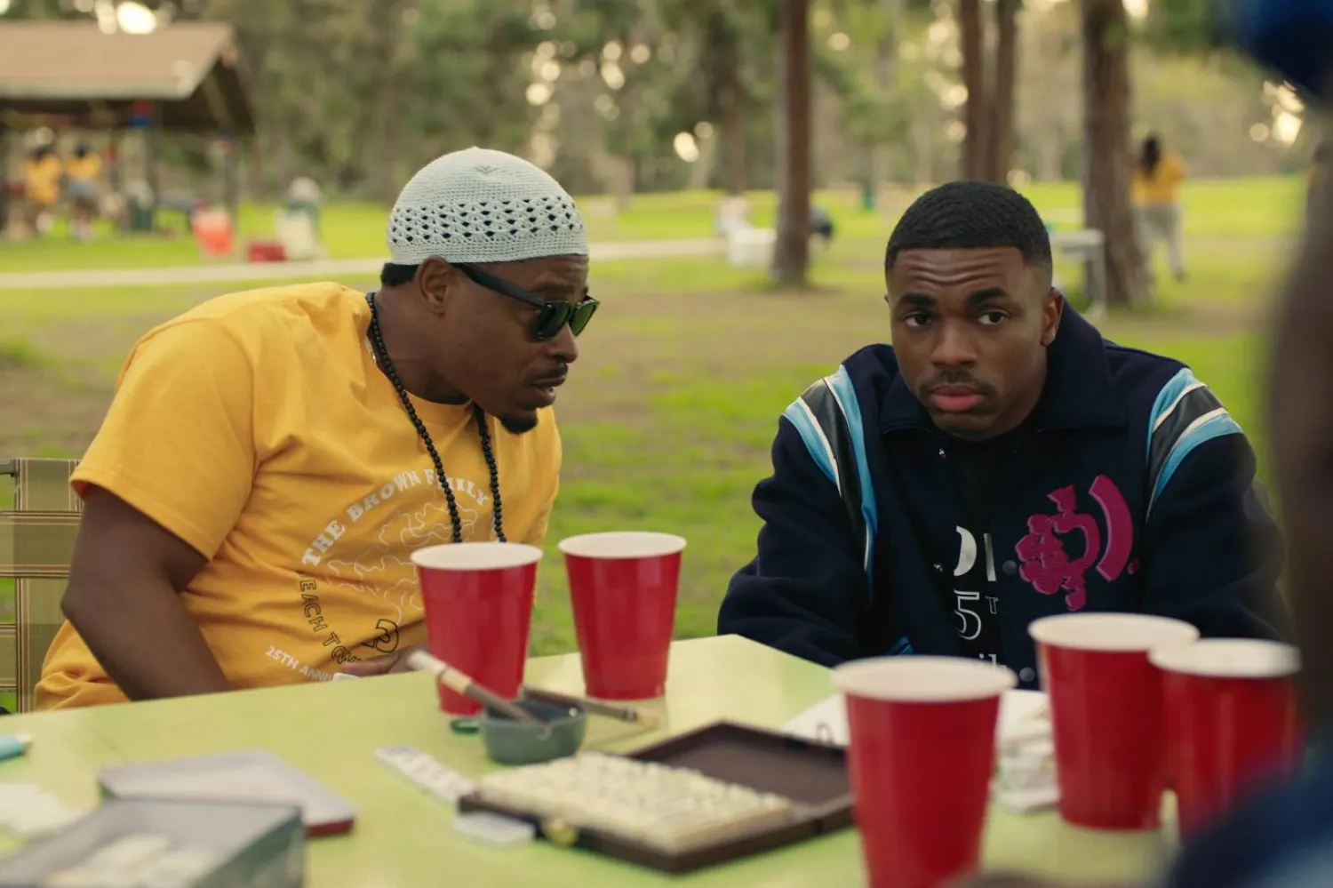 The Vince Staples Show'da Kareem Grimes, Mike Amca ve Vince Staples da Vince Staples rolünde (Netflix)