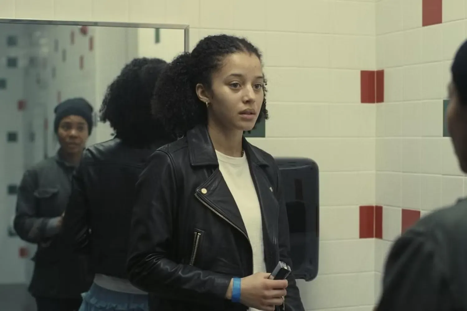 25 yaşındaki Amerikalı aktris Chase Infiniti, ilk oyunculuk denemesini Apple TV'nin mini dizisi Presumed Innocent'la yaptı (Warner Bros. Pictures)