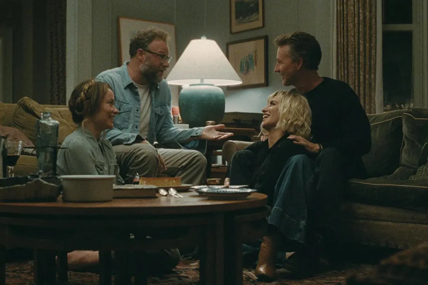 Rashida Jones ve Will McCormack'in senaryosundan Olivia Wilde'ın yönettiği The Invite, Joe ve Angela çiftinin kırılgan evliliğini merkezine alıyor (Sundance Film Festival)