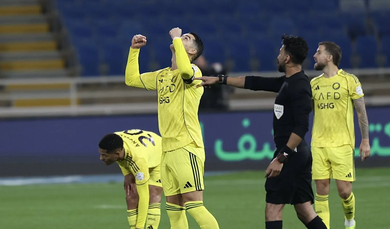 رونالدو محتفلا بعد هدفه في مرمى الخلود (تصوير: عبدالعزيز النومان)