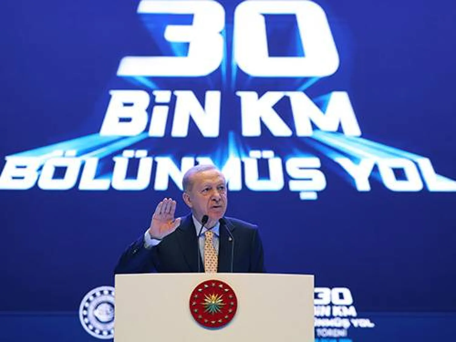 الرئيس التركي رجب طيب إردوغان متحدثاً خلال فعالية في إسطنبول الجمعة (الرئاسة التركية)