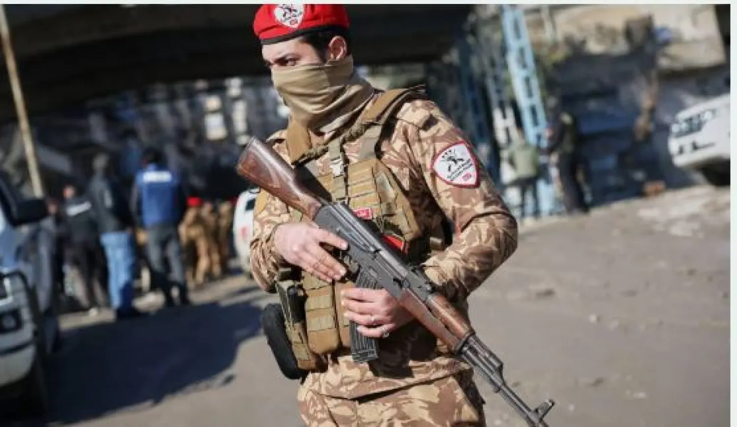 Suriye ordusu, SDF militanlarıyla yaşanan şiddetli çatışmaların ardından Cumartesi sabahı Halep'teki Şeyh Maksoud mahallesinin kontrolünü ele geçirdi.