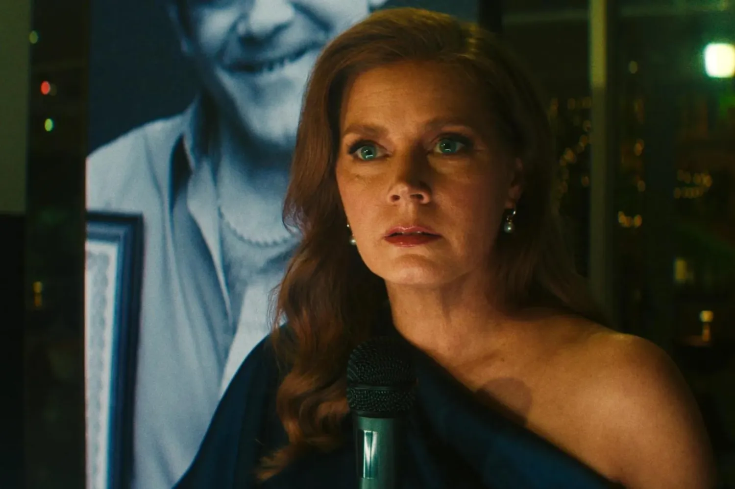 6 kez Oscar'a aday gösterilen 51 yaşındaki Amerikalı aktris Amy Adams, Geliş (Arrival), Dövüşçü (The Fighter) ve Gece Hayvanları (Nocturnal Animals) gibi filmlerdeki rolleriyle tanınıyor (Apple TV) 