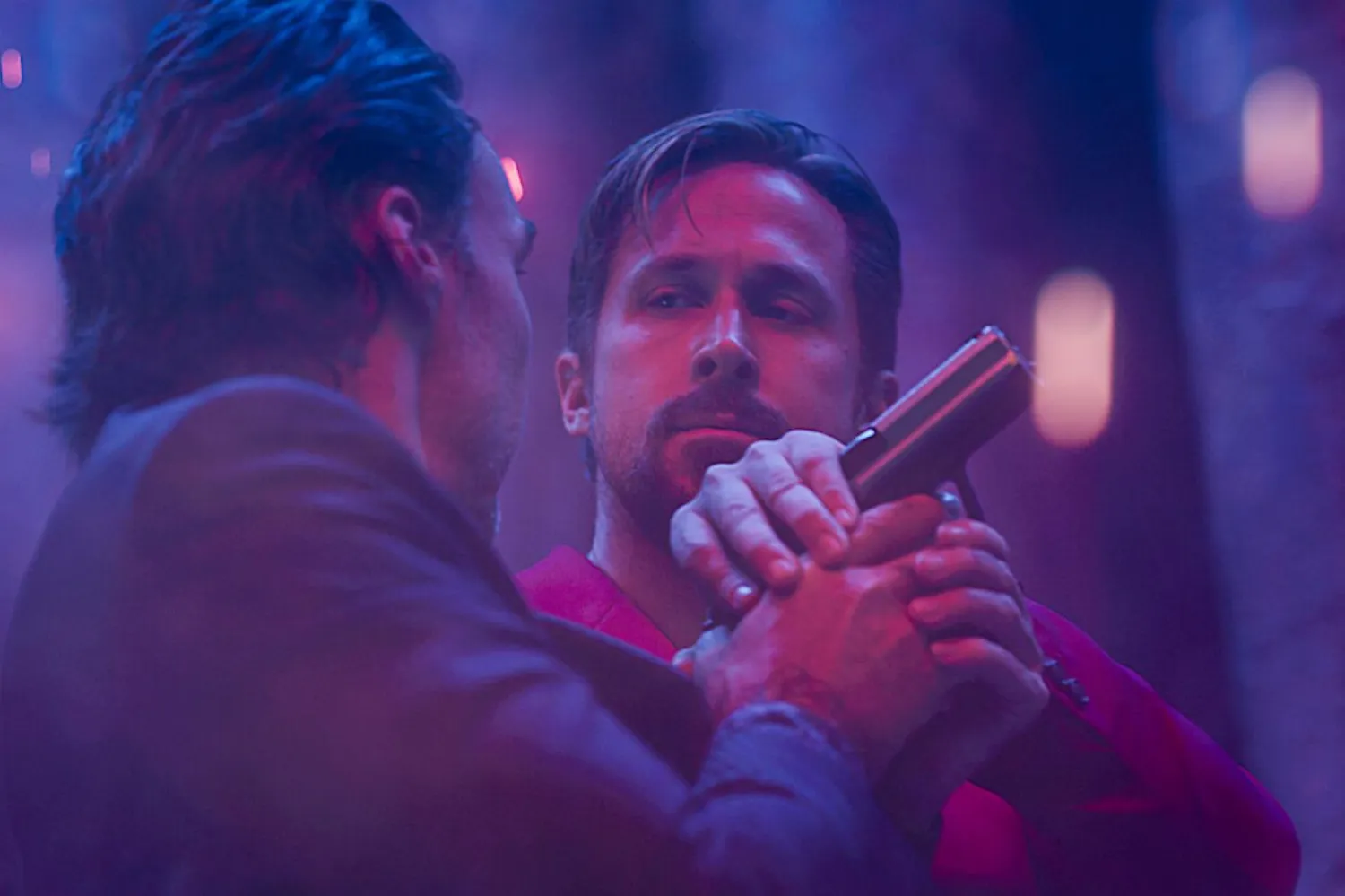 45 yaşındaki Kanadalı aktör Ryan Gosling, The Gray Man'de tetikçi CIA ajanı Court Gentry rolünde (Netflix)