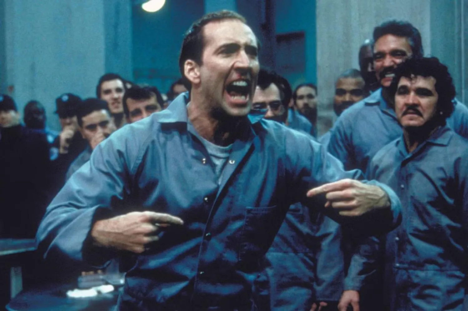 Oscar ödüllü Nicolas Cage, John Woo imzalı Yüz Yüze'de (Face/Off) sadist terörist Castor Troy'u canlandırmıştı (Paramount Pictures)