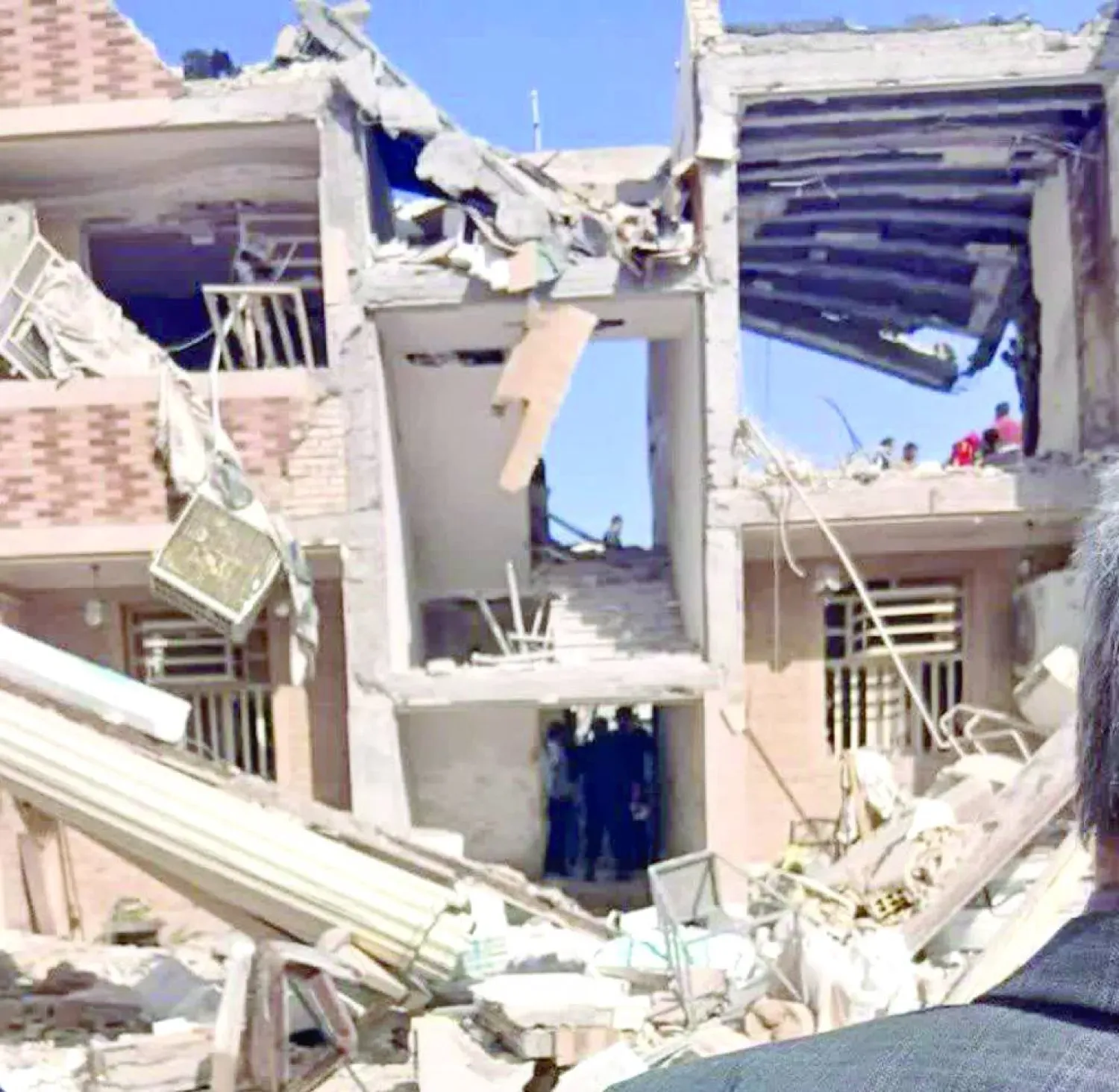 Tehditler arasında İran'da gizemli olaylar... 