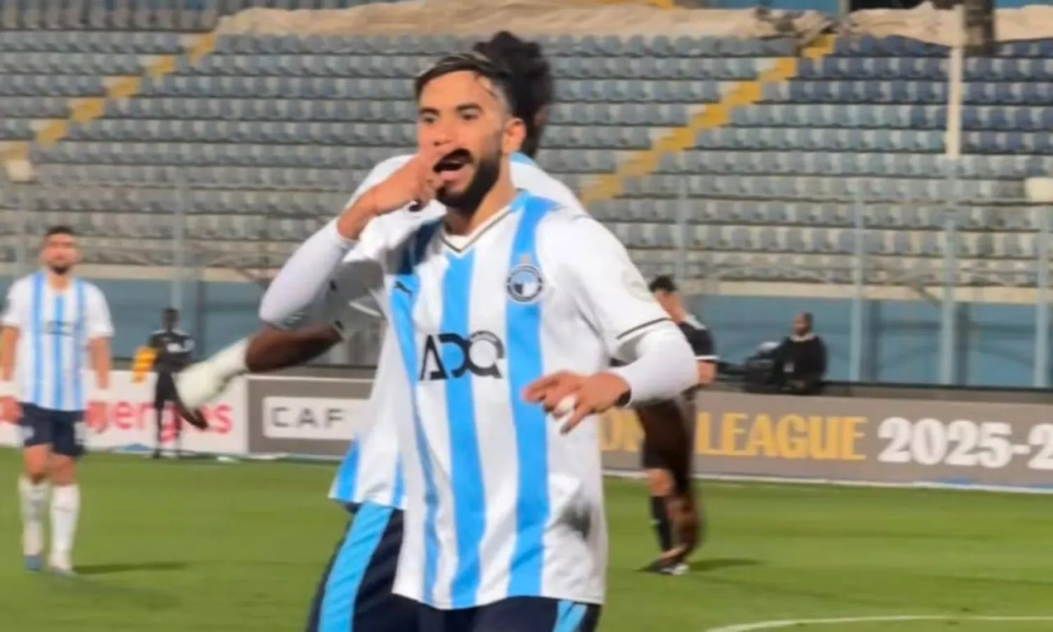 ناصر ماهر يحتفل بهدفه الأول بقميص بيراميدز في مرمى نهضة بركان (نادي بيراميدز)