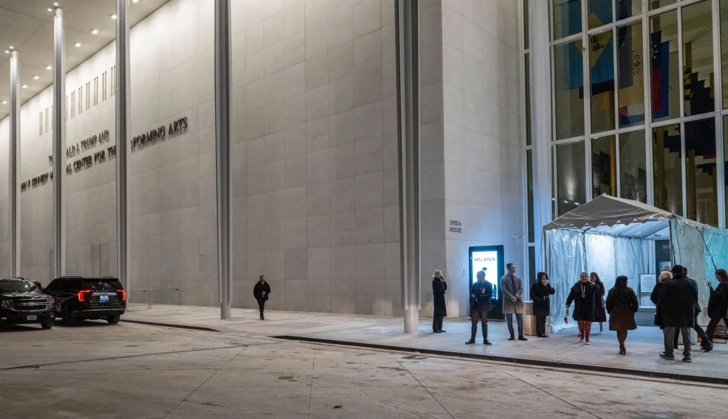 مركز كينيدي للفنون المسرحية خلال عرض الفيلم الوثائقي «ميلانيا» (ا.ب)