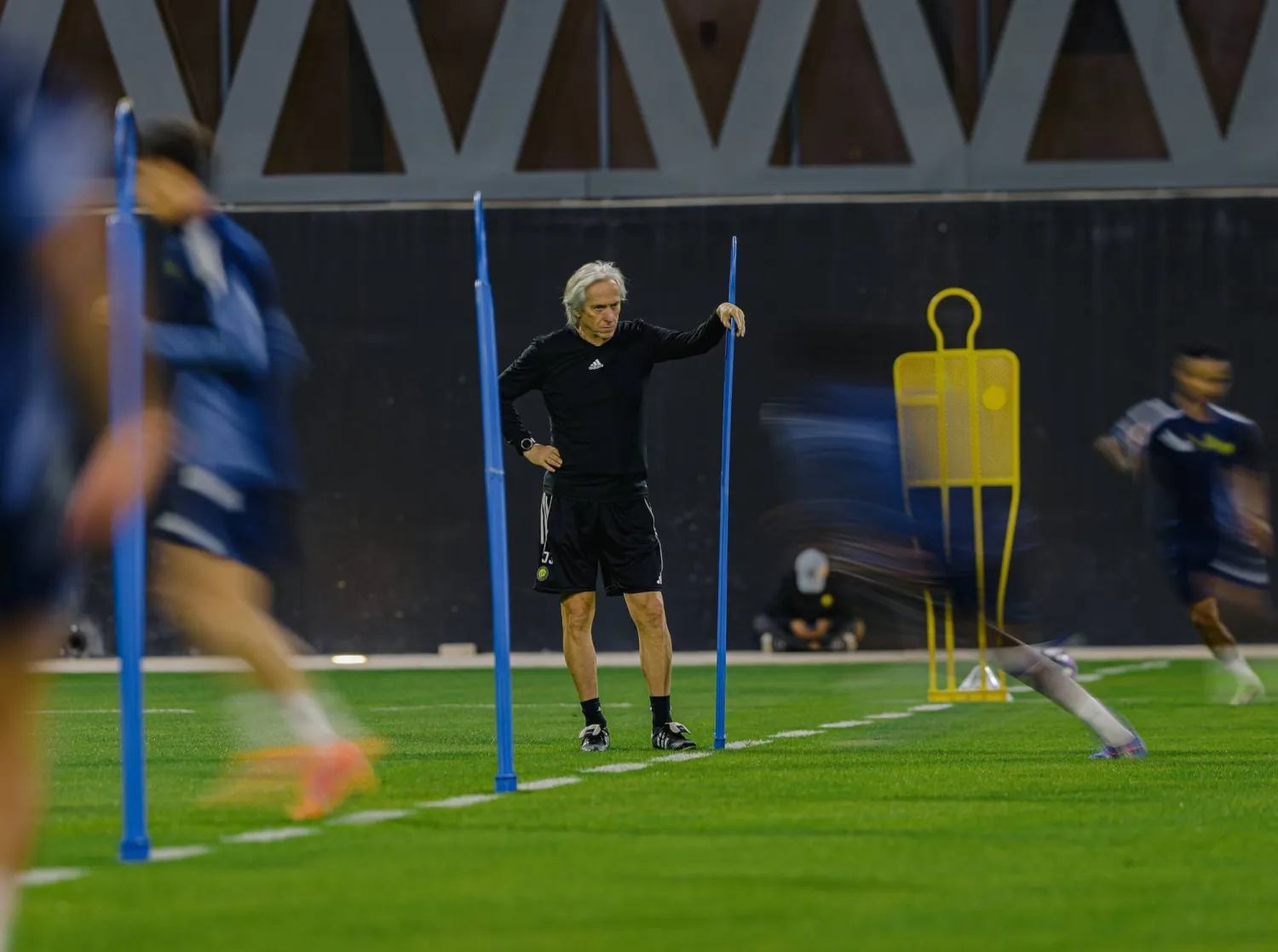 خيسوس يمني النفس بفوز النصر وخسارة الهلال ليعتلي فريقه الصدارة (نادي النصر)