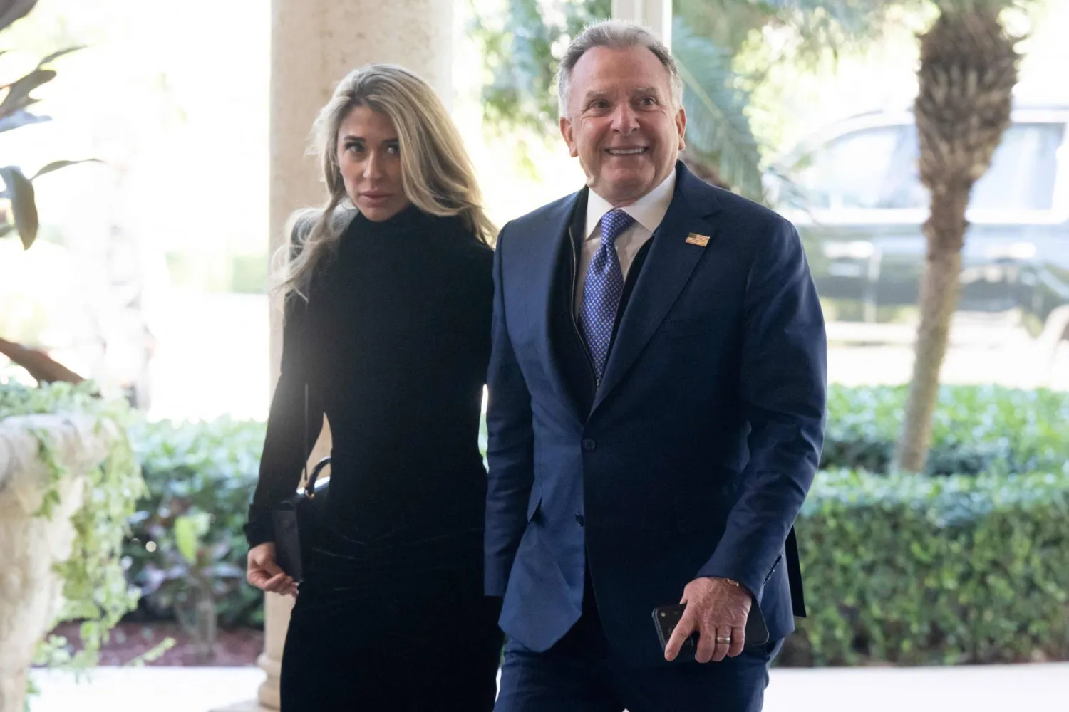 المبعوث الأميركي الخاص إلى الشرق الأوسط ستيف ويتكوف يصل لحضور مناسبة في منتجع مارالاغو في بالم بيتش بولاية فلوريدا الأميركية في 1 فبراير 2026 (أ.ف.ب)
