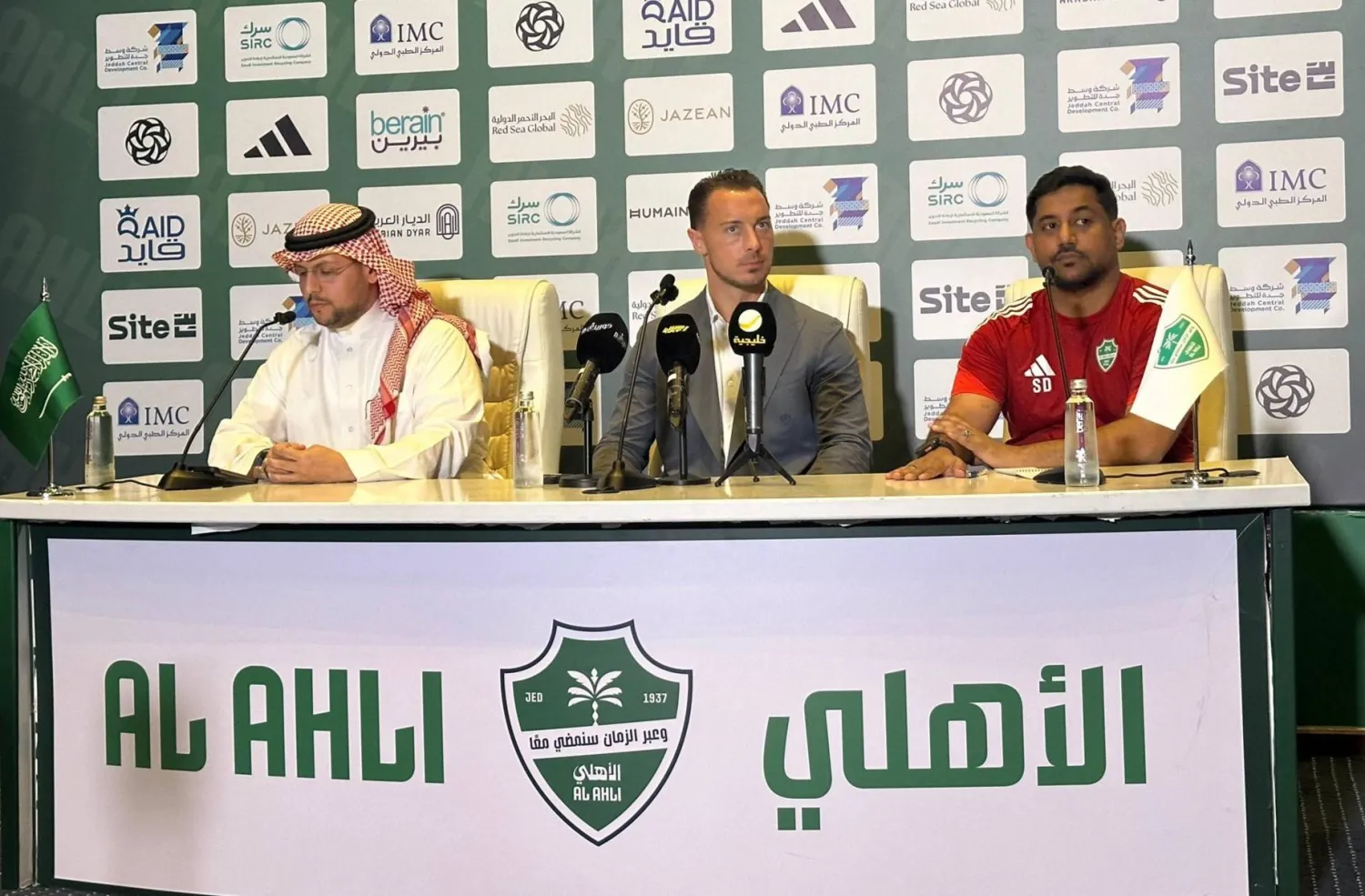 ماتياس يايسله خلال المؤتمر الصحافي (الشرق الأوسط)