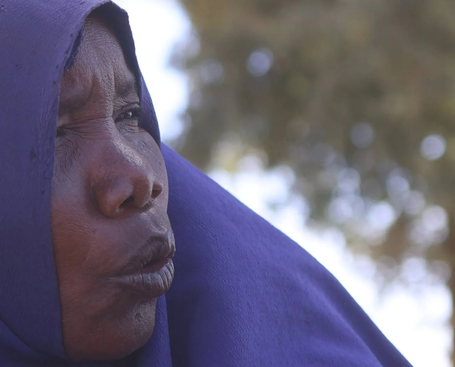 مدينة آدم خميس عاشت الأهوال في حرب الفاشر قبل لجوئها إلى تشاد (رويترز)