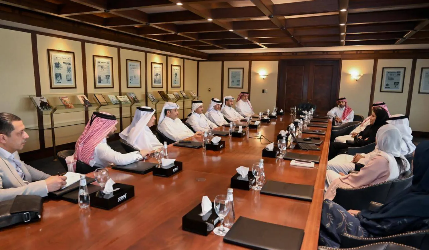 بحث الطرفان خلال اللقاء أوجه التعاون الإعلامي والابتكار الرقمي (SRMG)