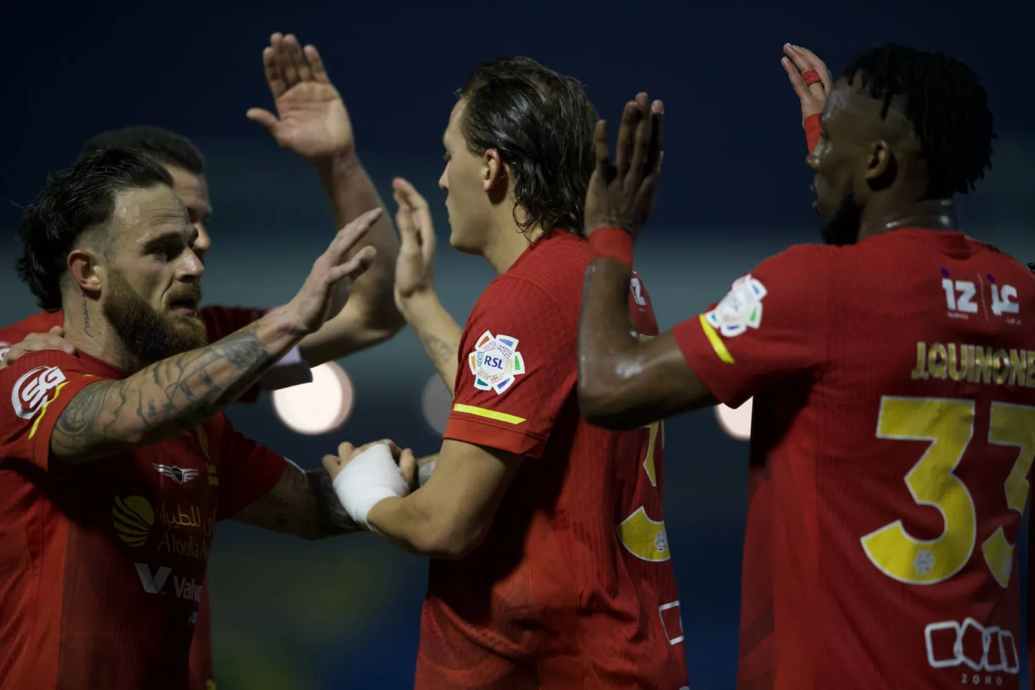 ريتيغي يحتفل بهدفه في شباك الخليج (تصوير: نايف العتيبي) 