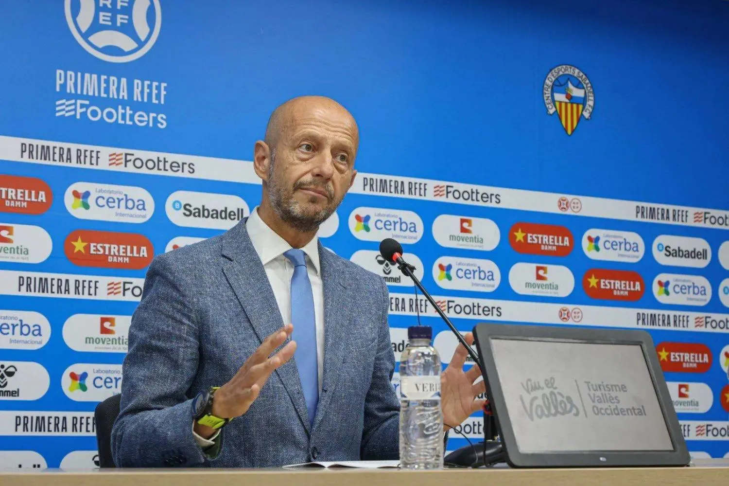 الإسباني ستيف كالزادا المدير التنفيذي لنادي الهلال (أرشيفية)