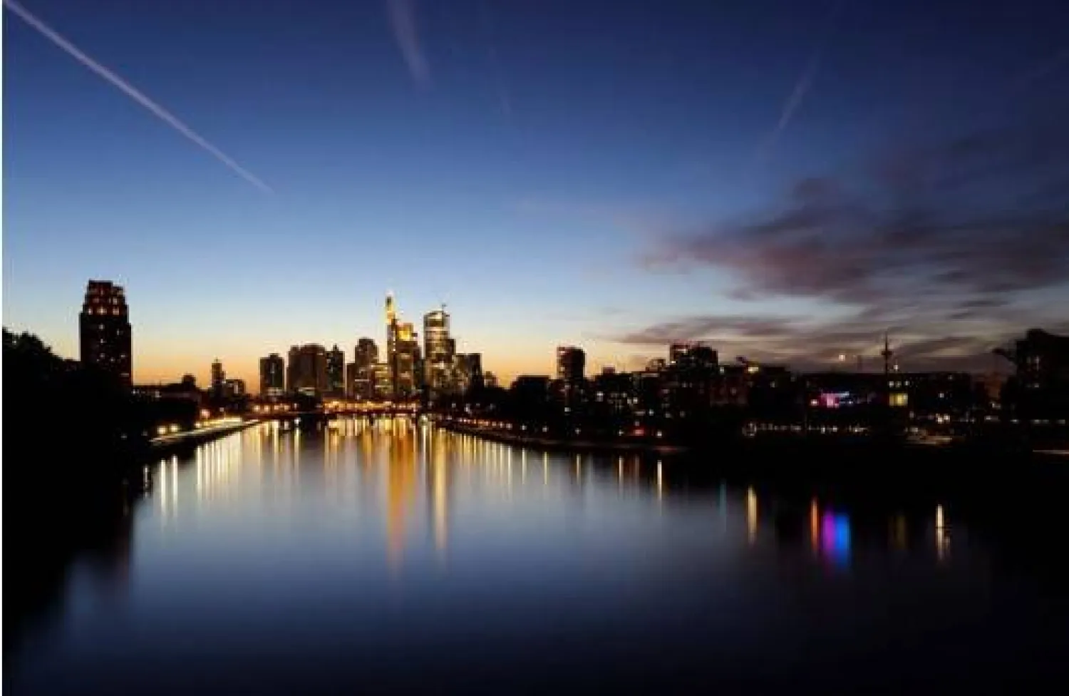 أفق مدينة فرانكفورت (رويترز)