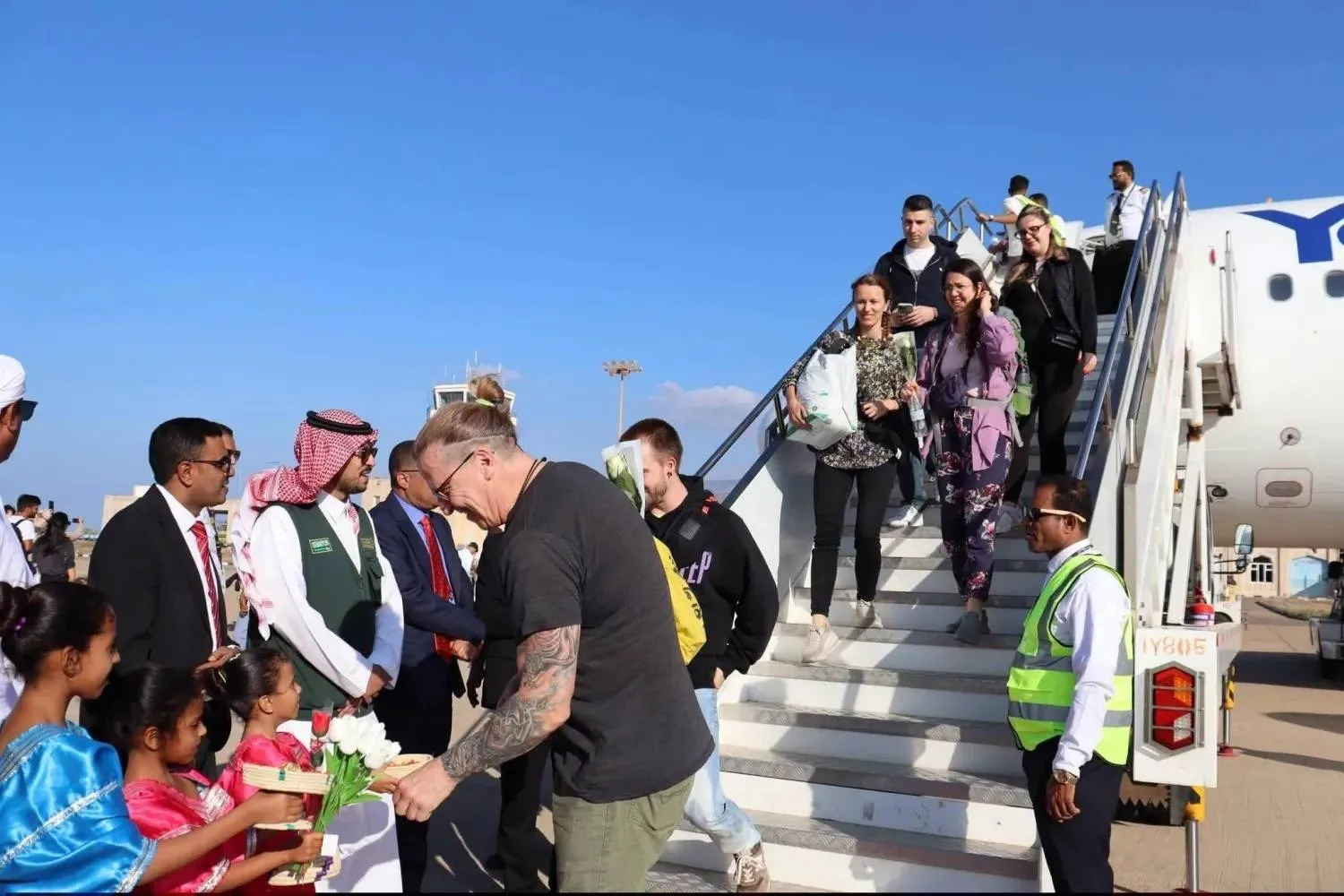 Direct Jeddah-Socotra flights aim to revive Yemen archipelago economy (X)